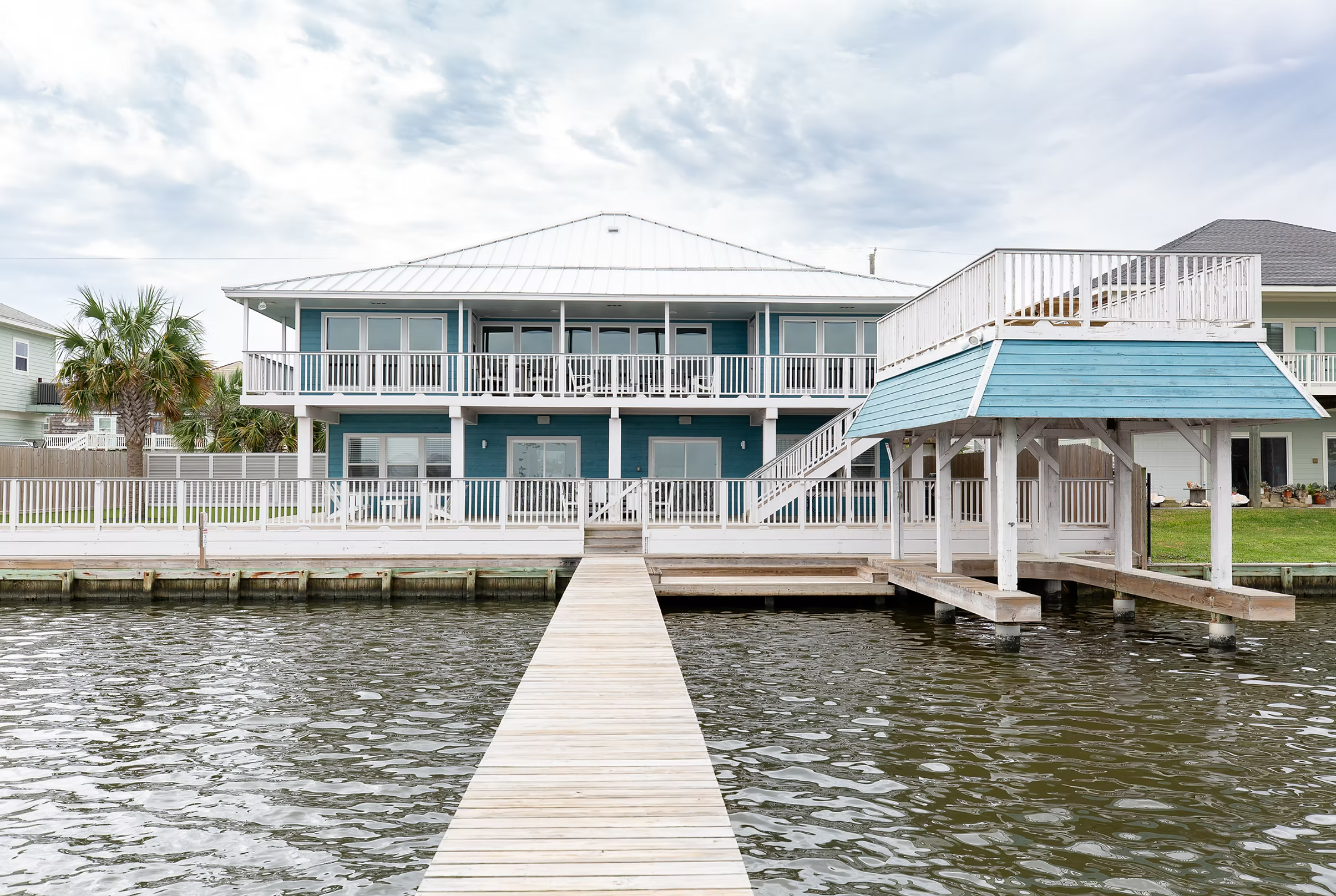 Coastal Living Meets Thoughtful Design: Native Citizen & Zacation in Galveston