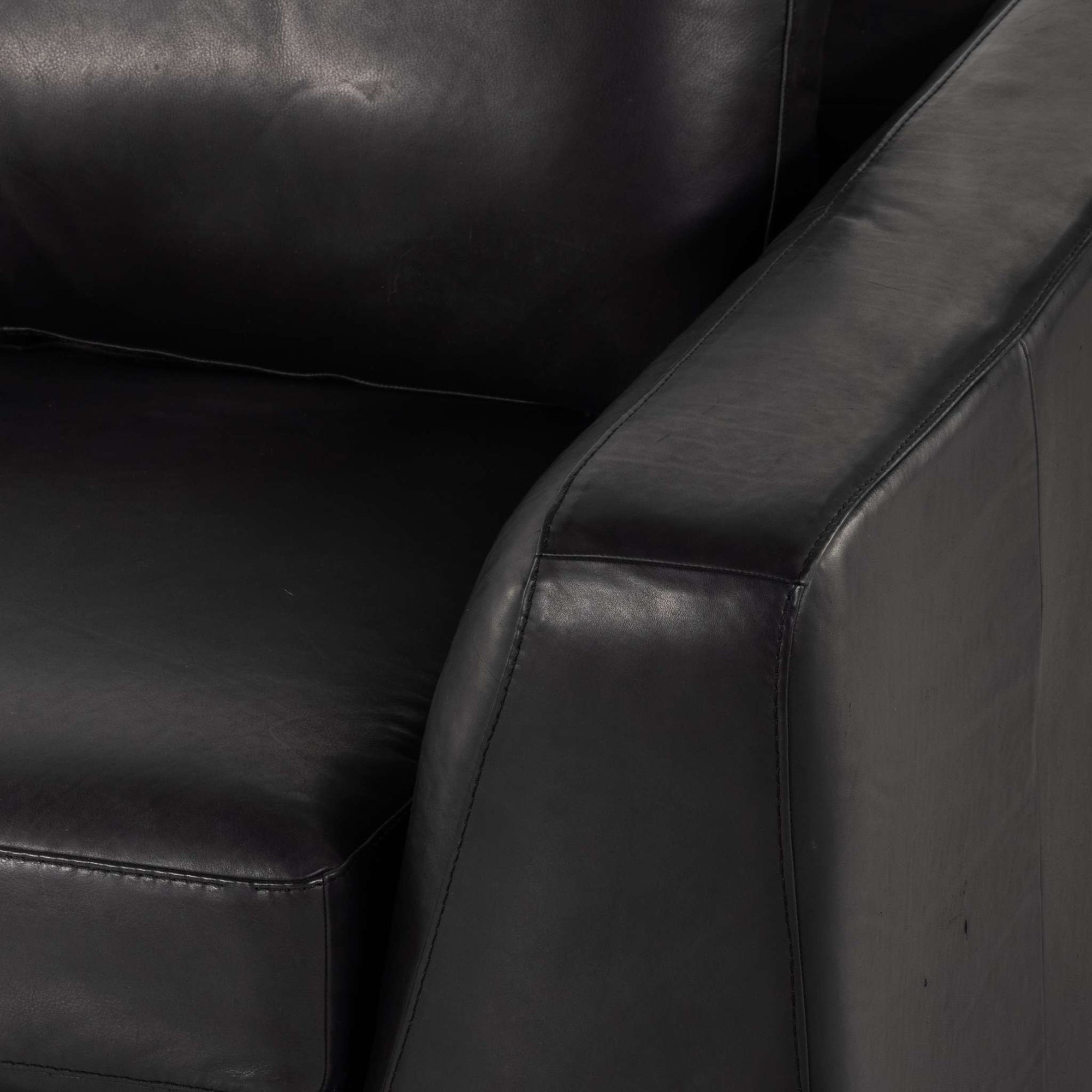 Colt 2pc Sectional- Laf Chaise