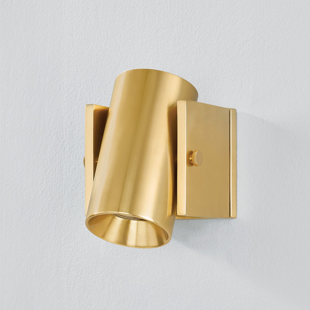 nowra wall sconce