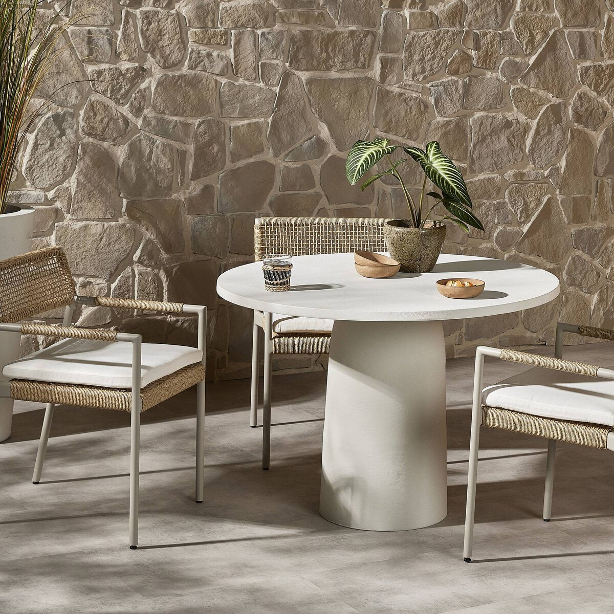 Basil Outdoor Dining Table - 42"