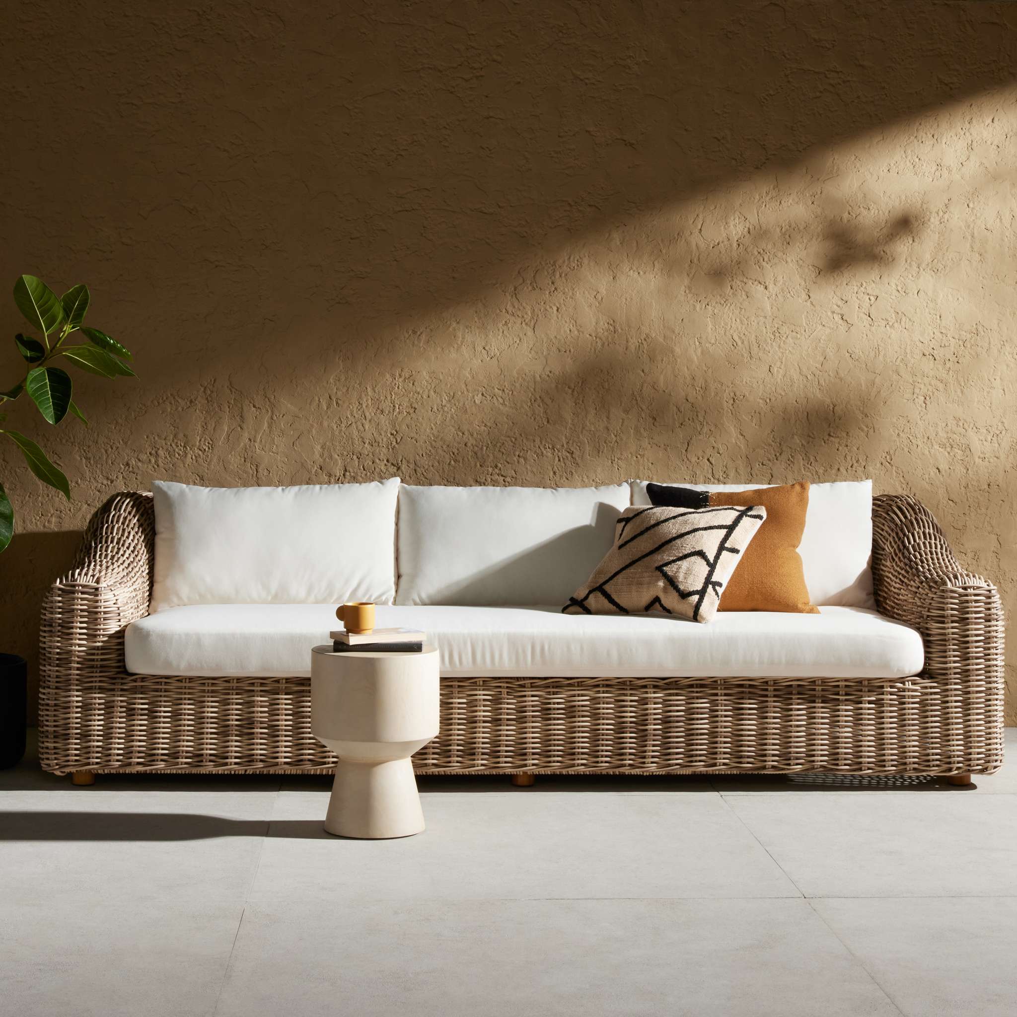 Messina Outdoor Sofa 106"