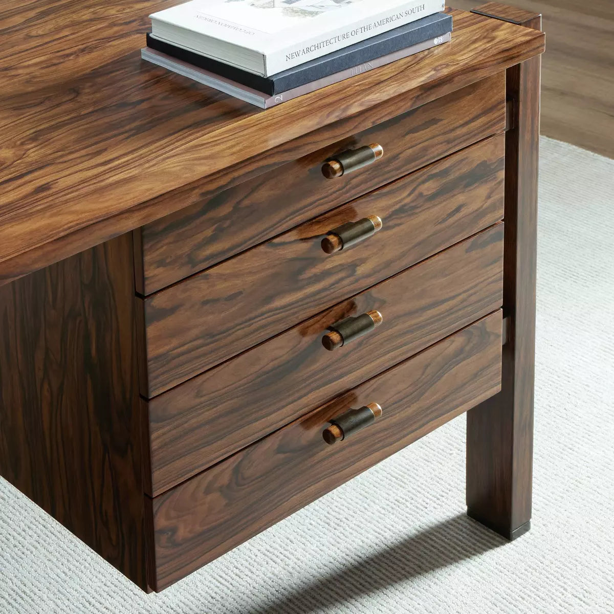 Marcela Desk