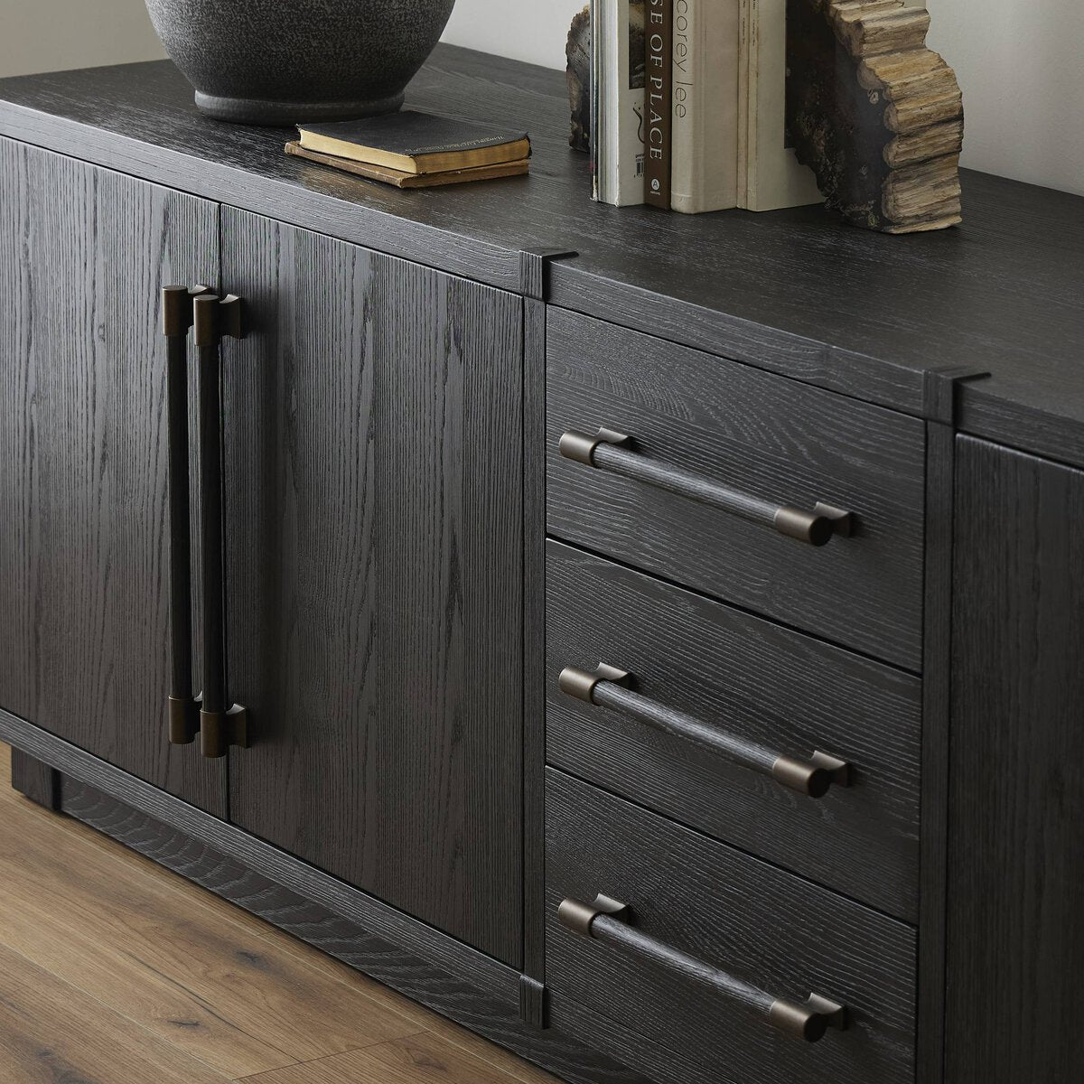 Adolfo Sideboard