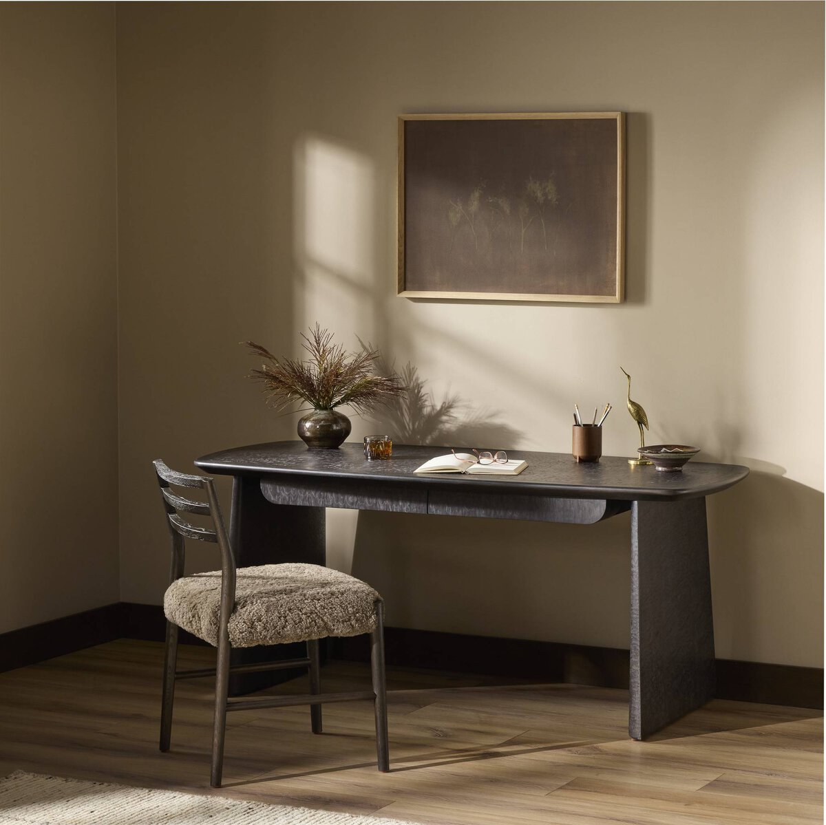 Hera Desk