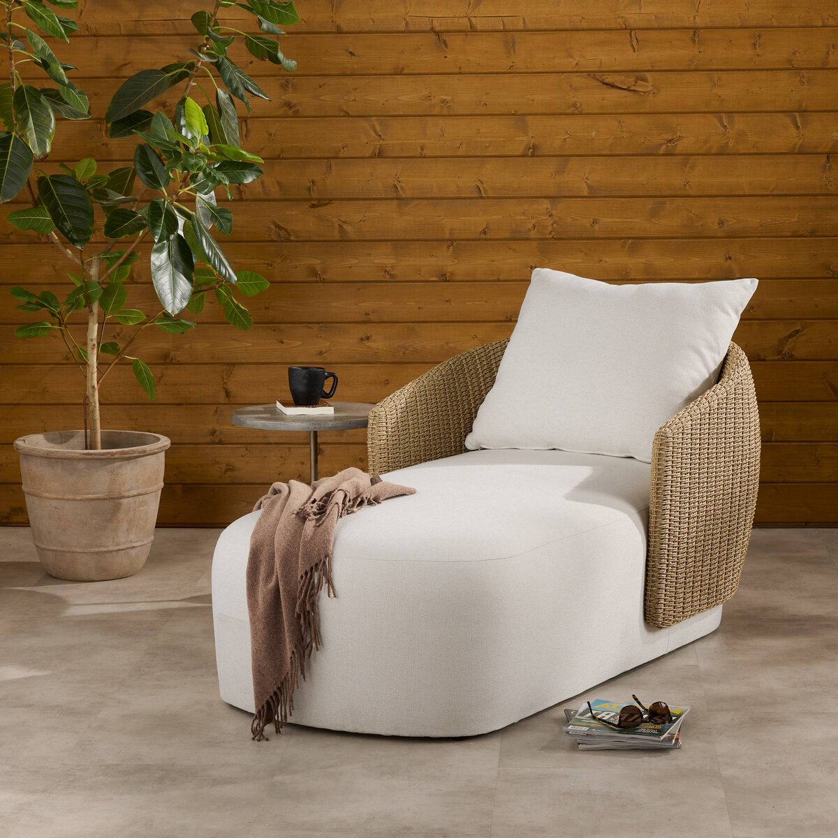 Maven Outdoor Chaise