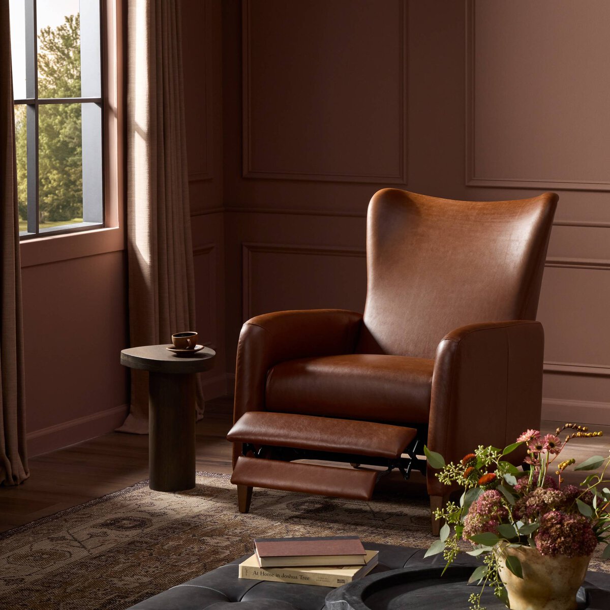 Neera Recliner