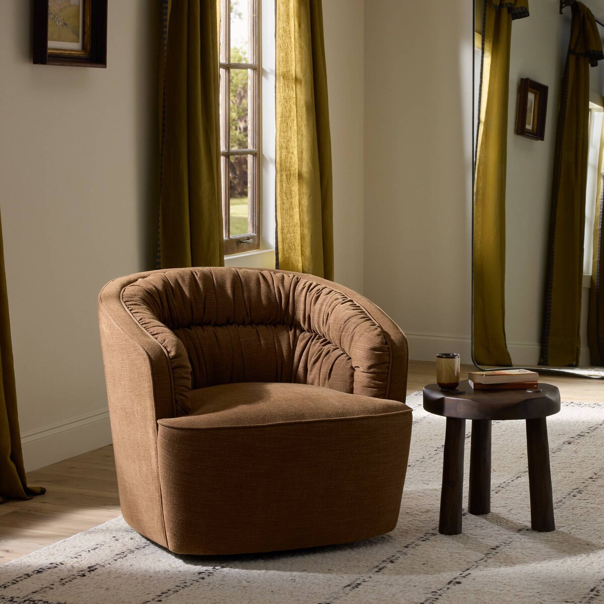 Vivienne Swivel Chair