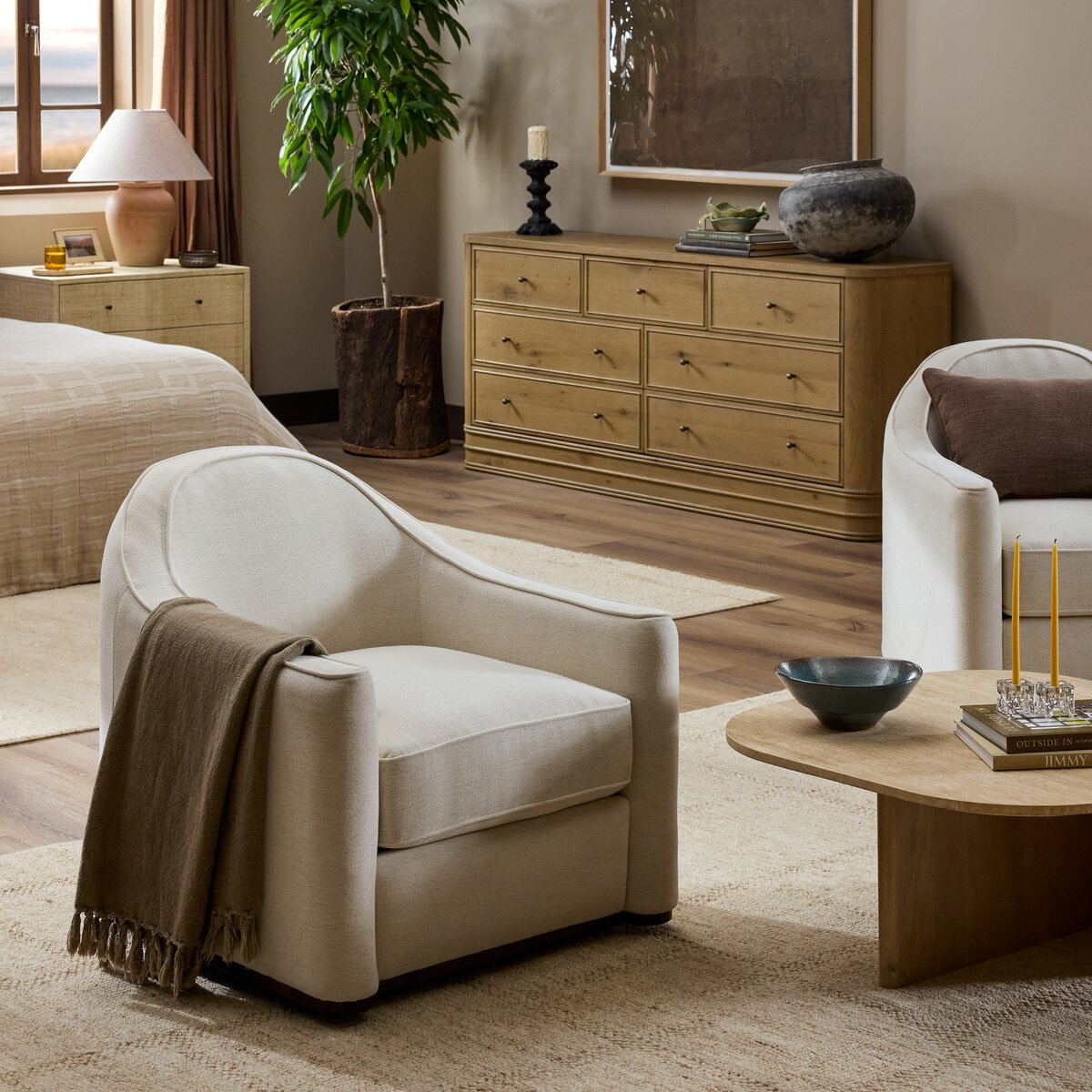 Chella Swivel Chair