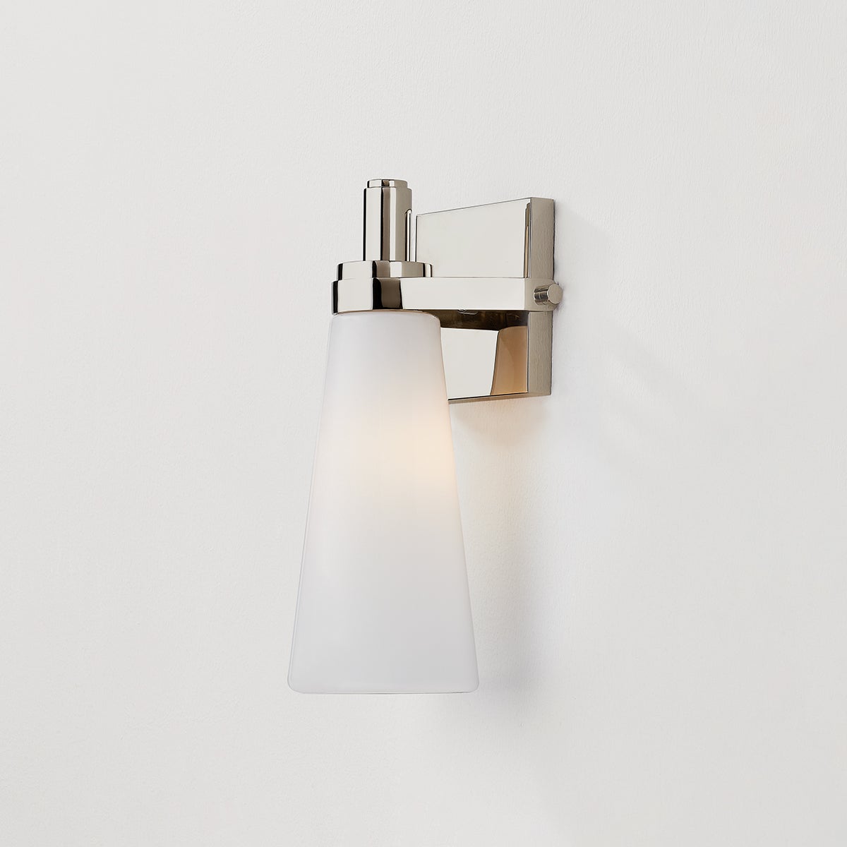 trude wall sconce