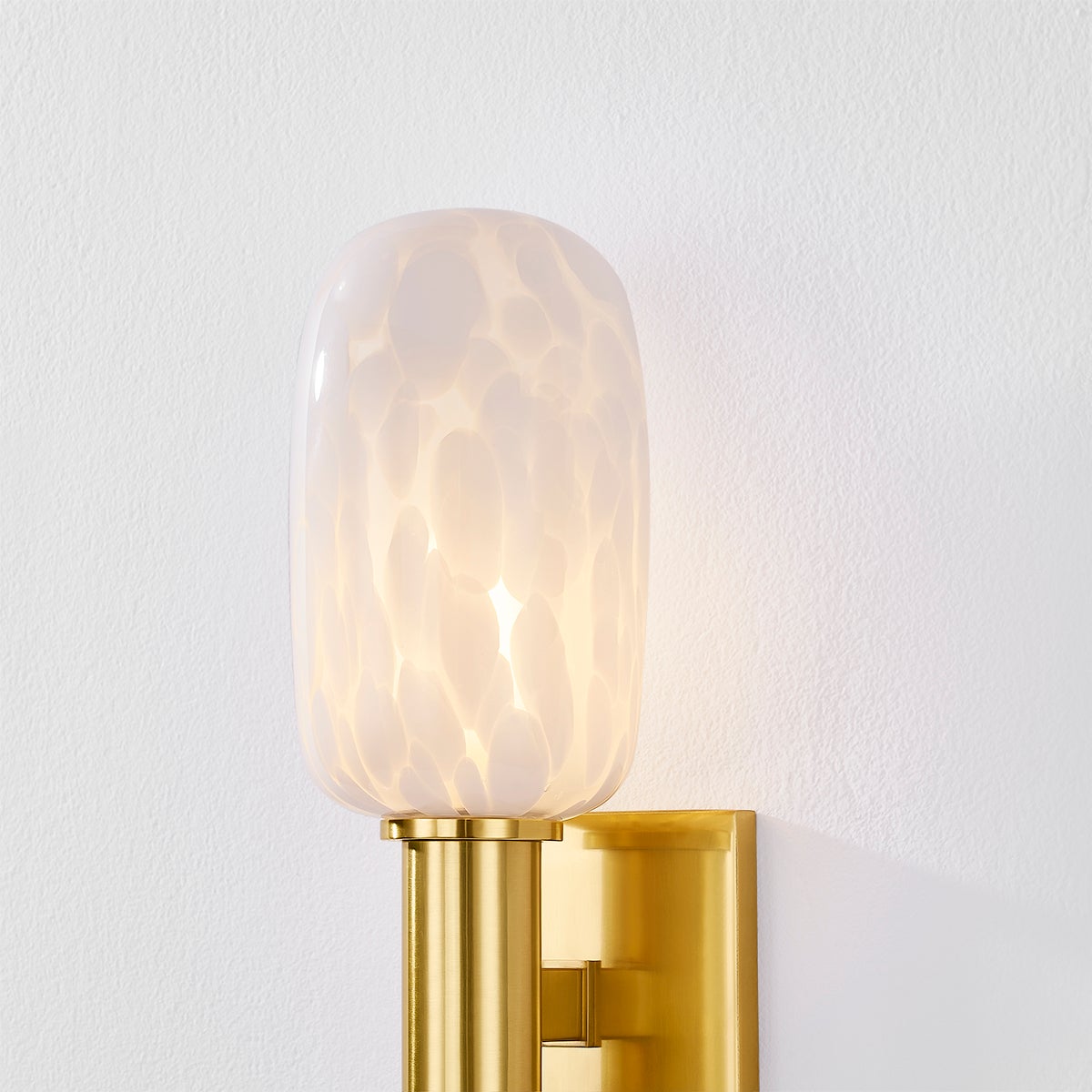abina wall sconce