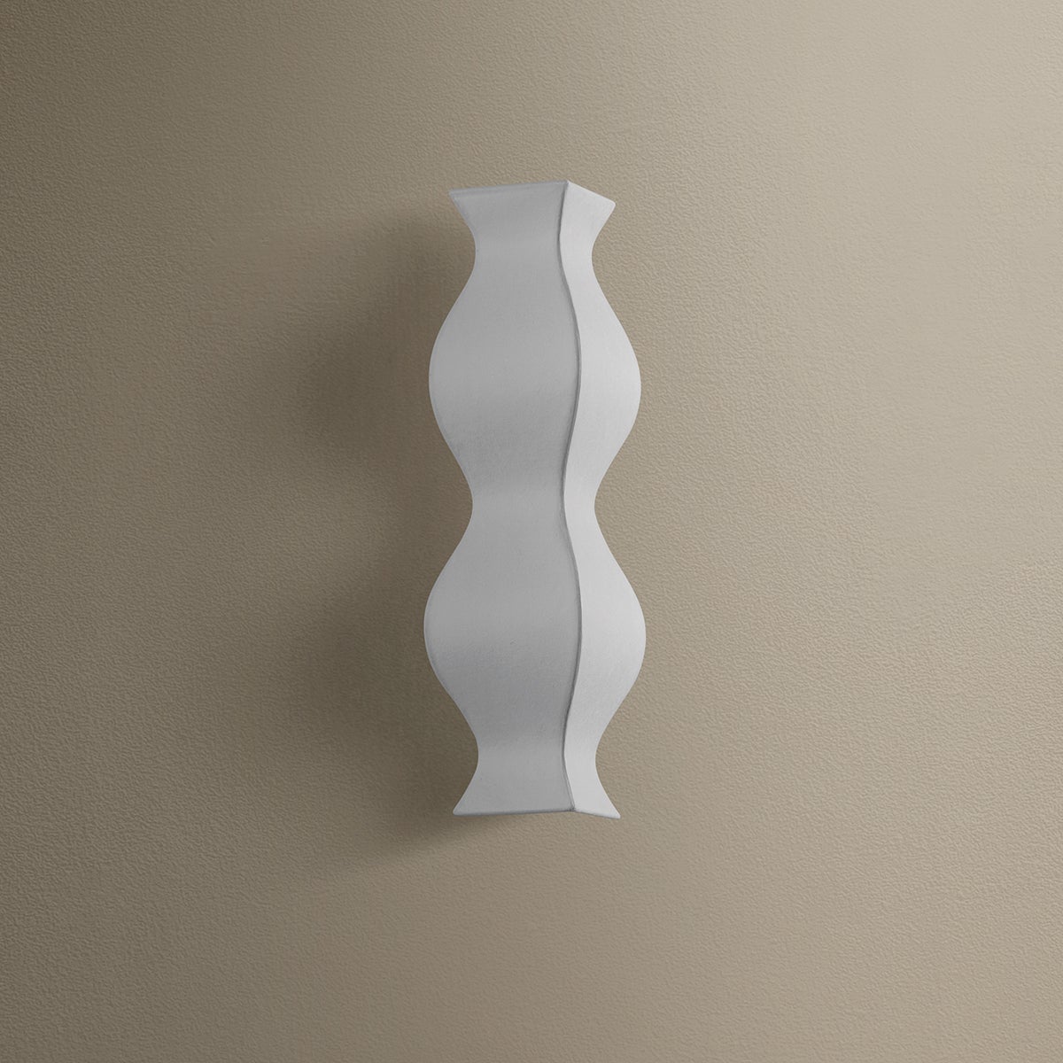 brisa wall sconce