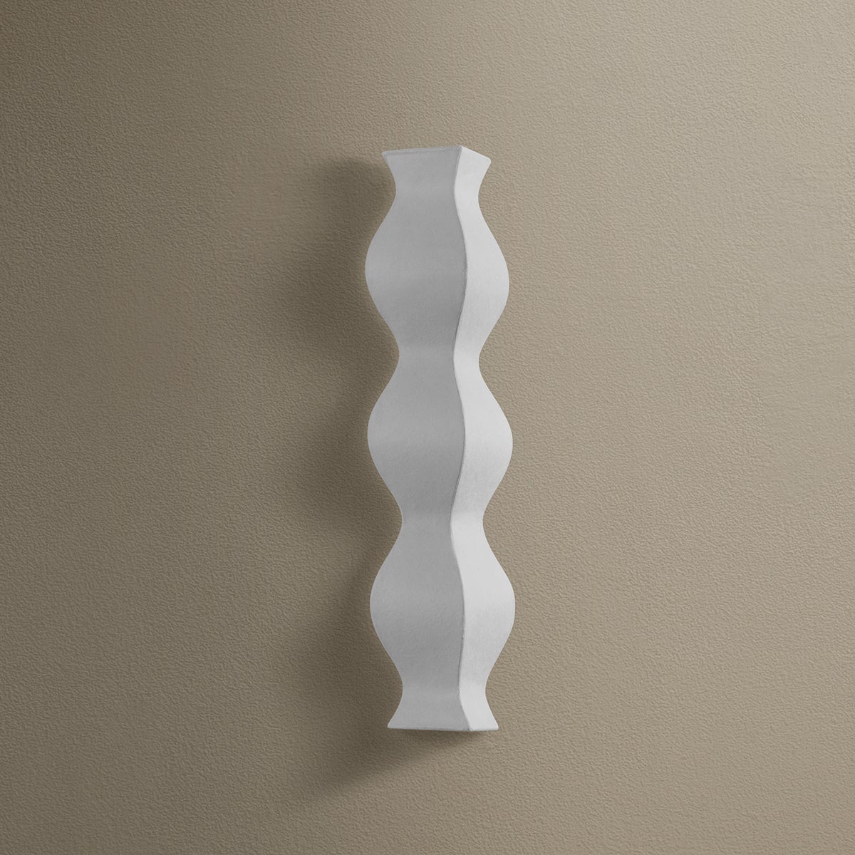 brisa wall sconce
