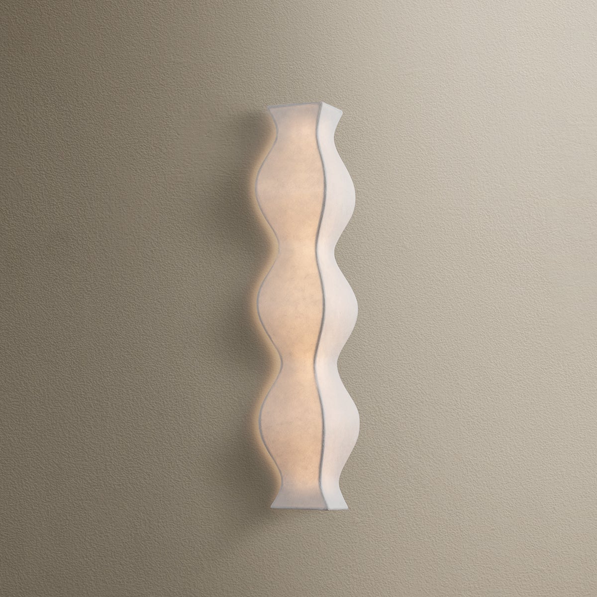 brisa wall sconce