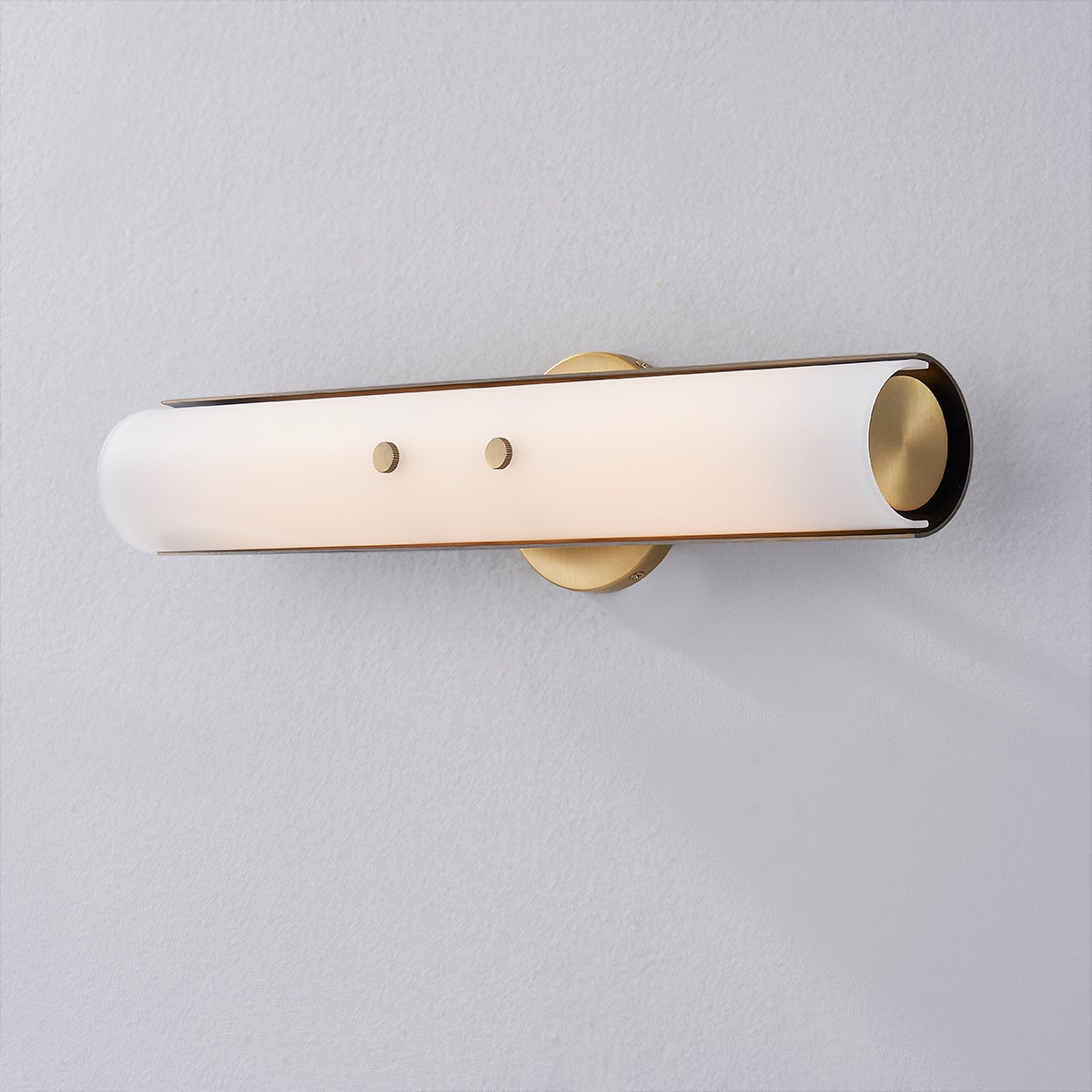 titus wall sconce