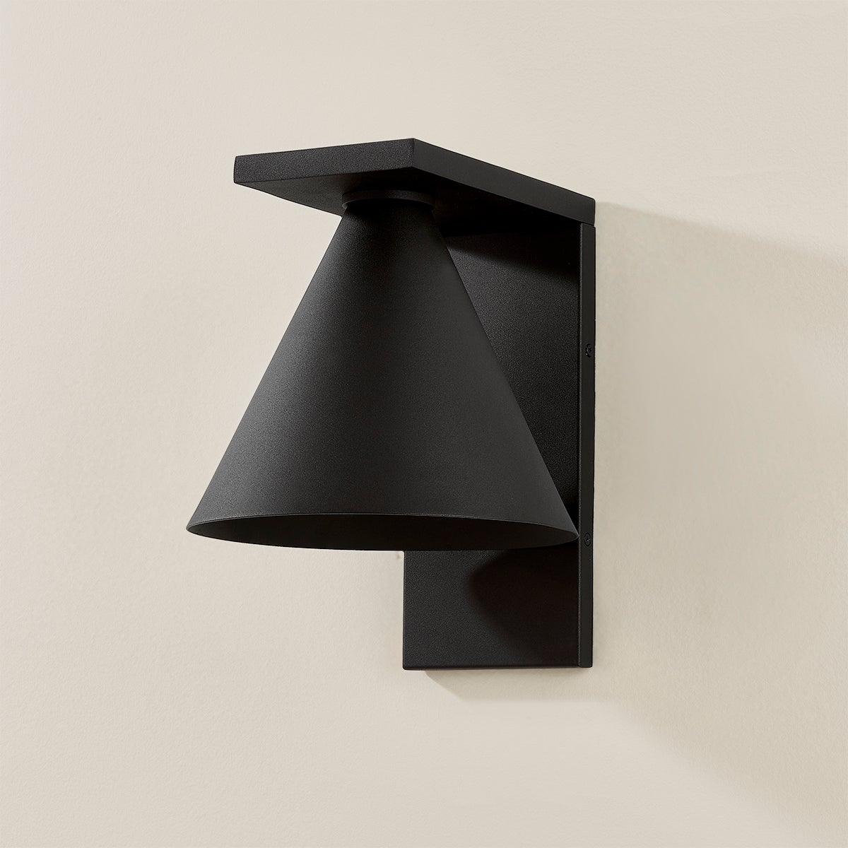 sean exterior wall sconce