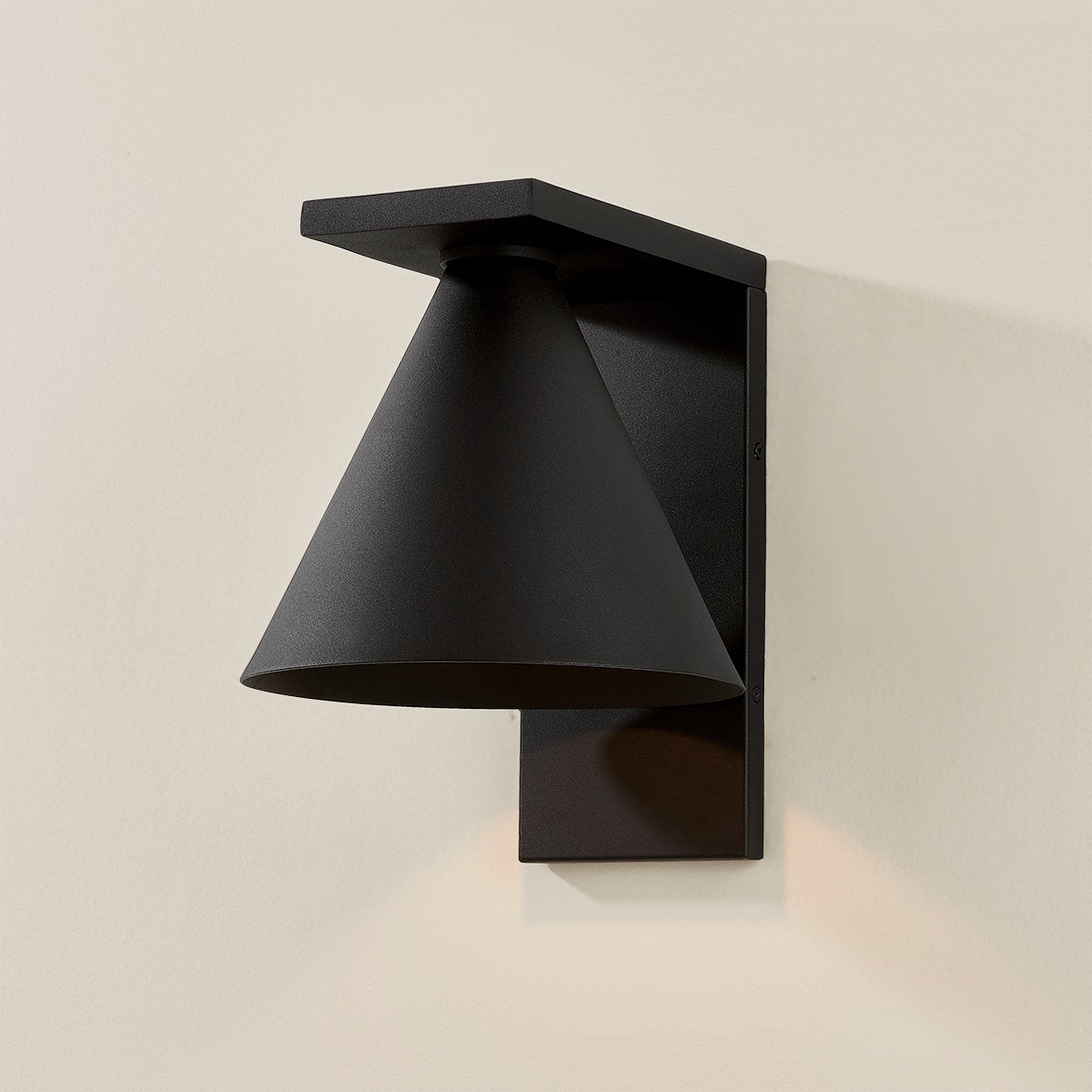 sean exterior wall sconce