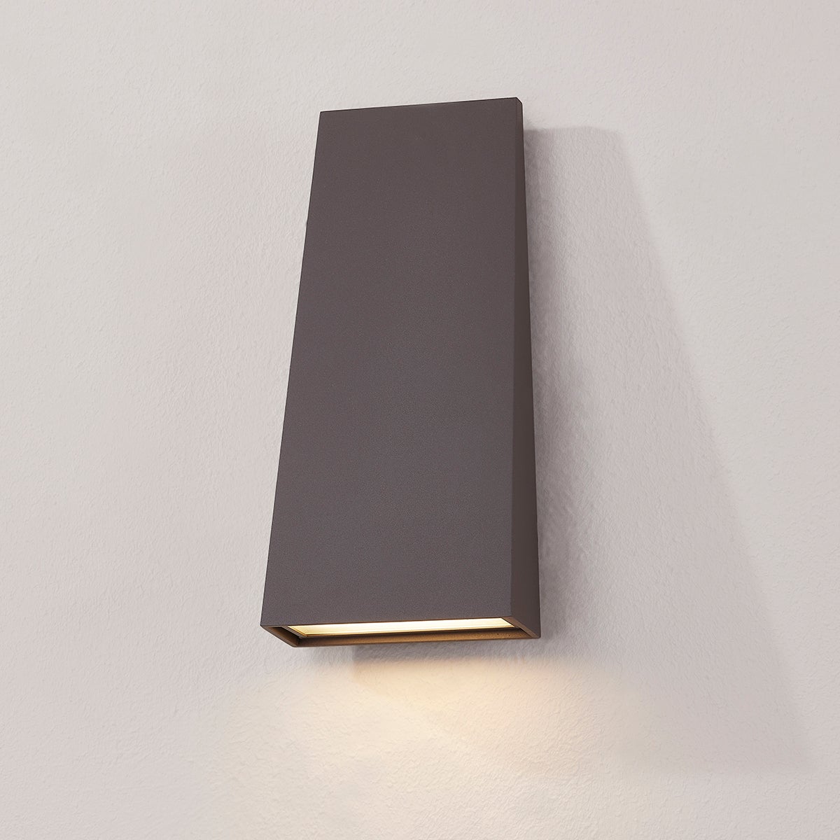 roy exterior wall sconce