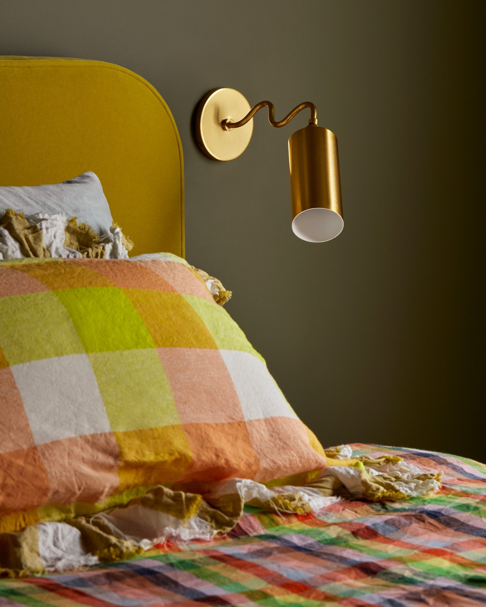 bea wall sconce