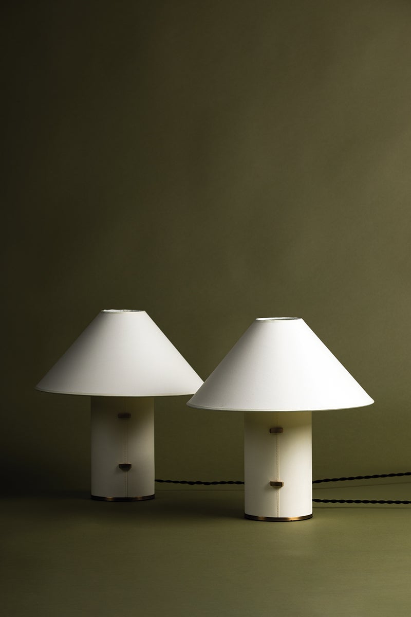 bond table lamp