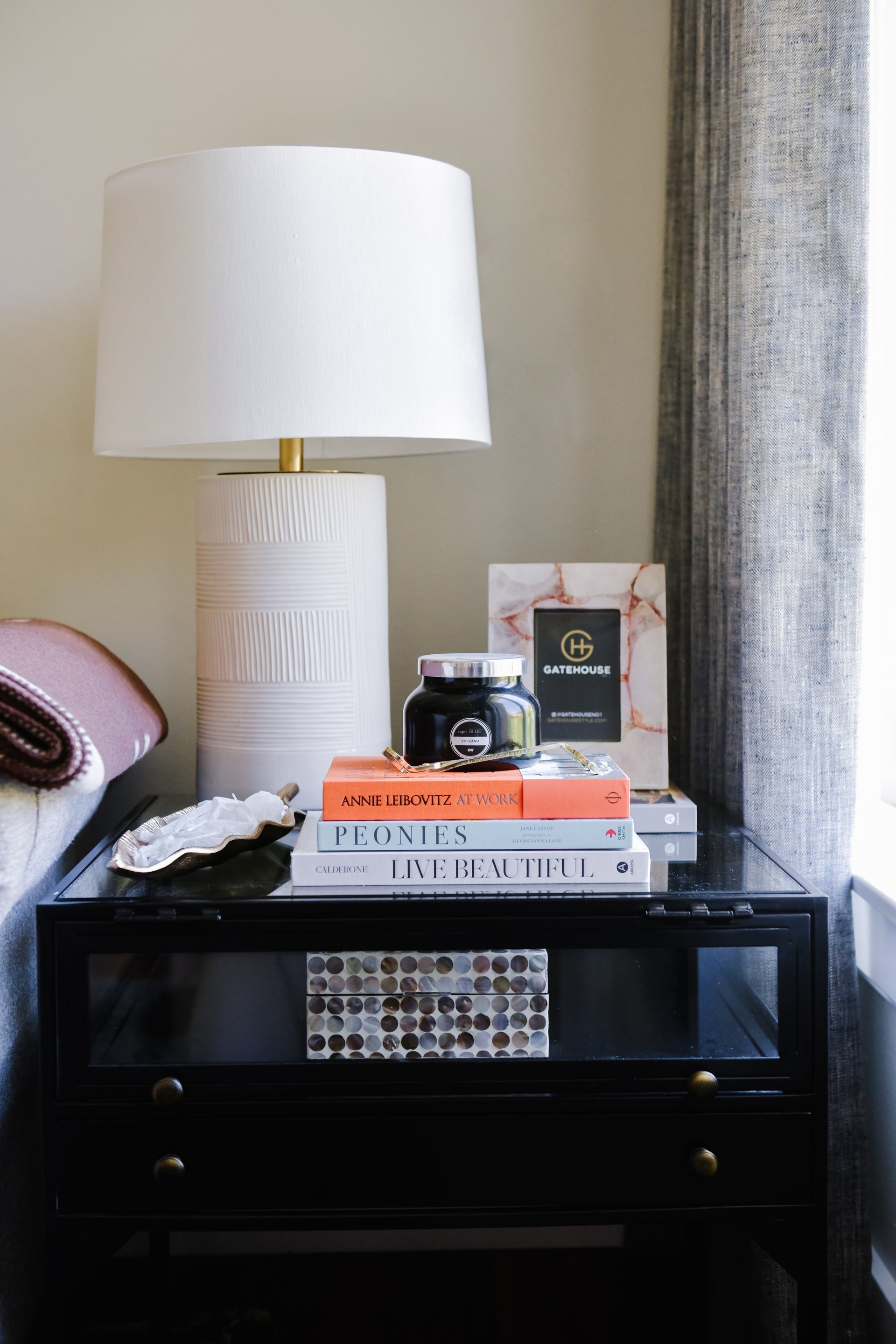 borneo table lamp