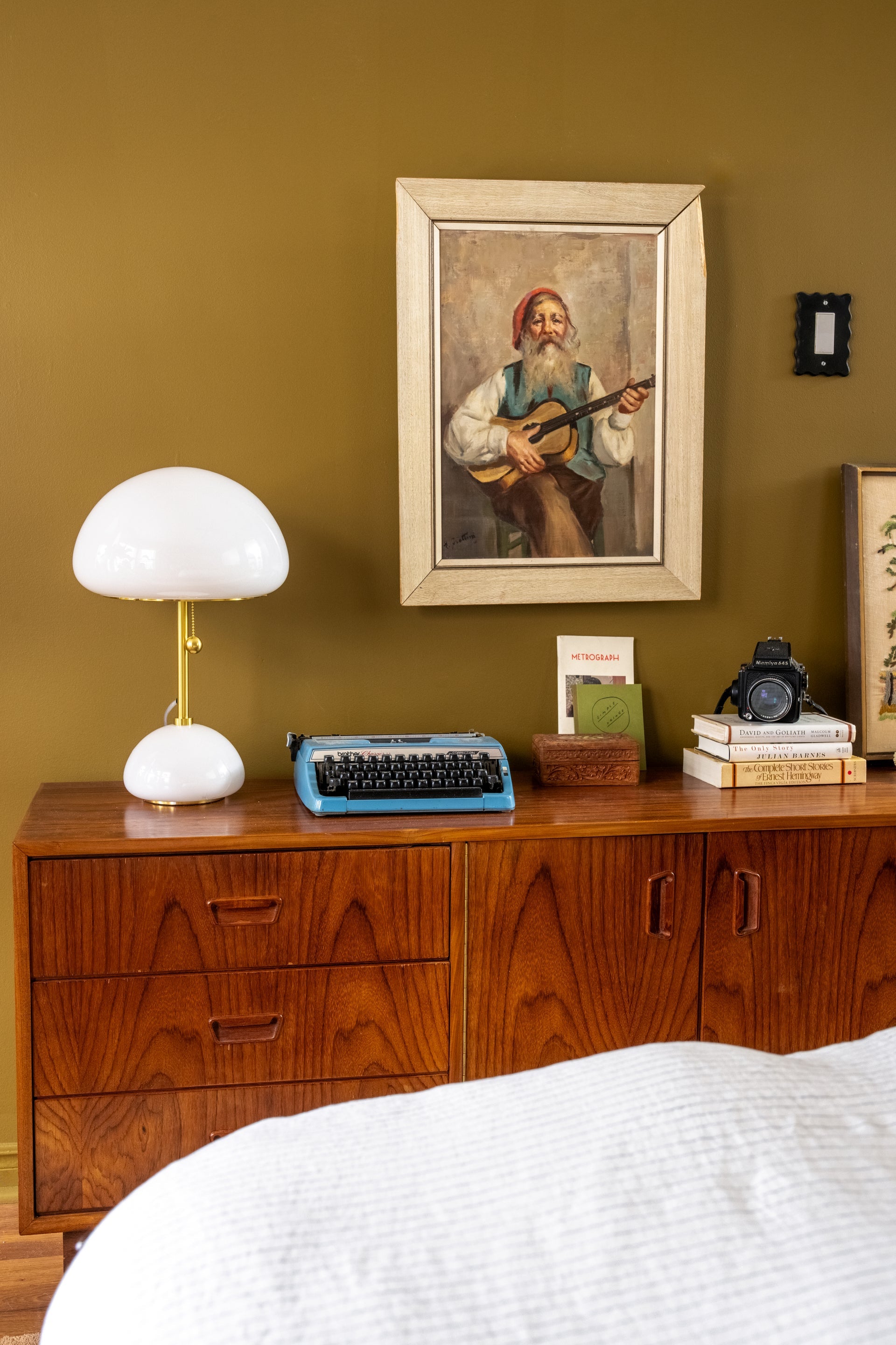 cortney table lamp