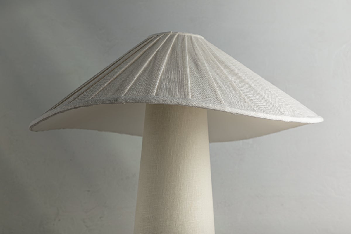 chanterelle table lamp