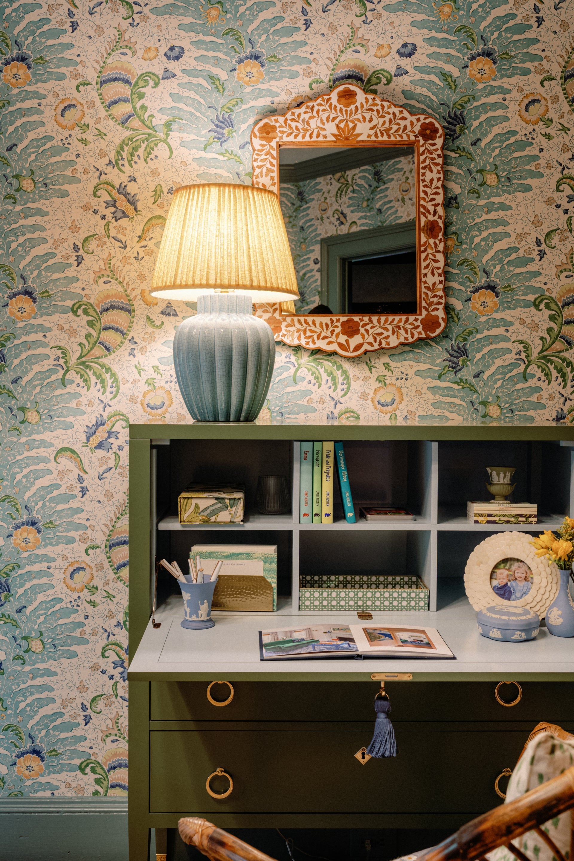 clarendon table lamp