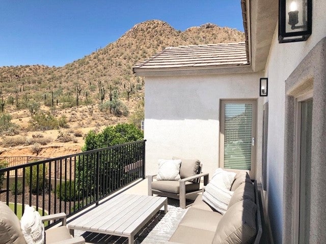 dixon exterior wall sconce