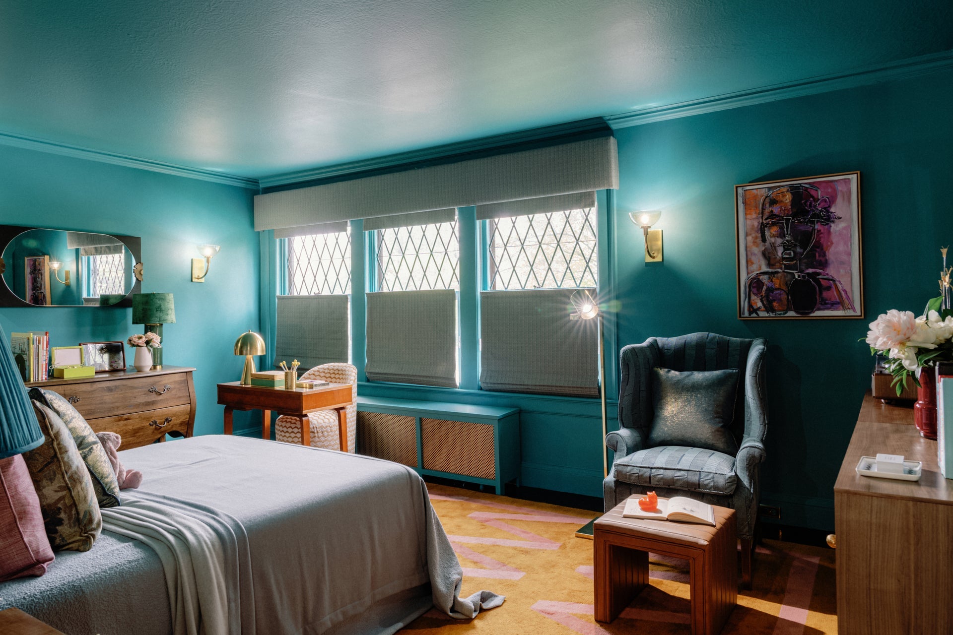 hopkinton rechargeable table lamp