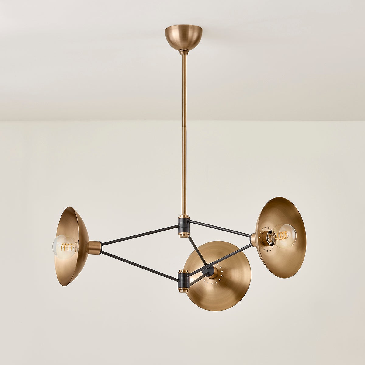 axel chandelier