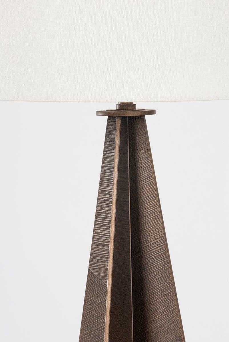 finn table lamp