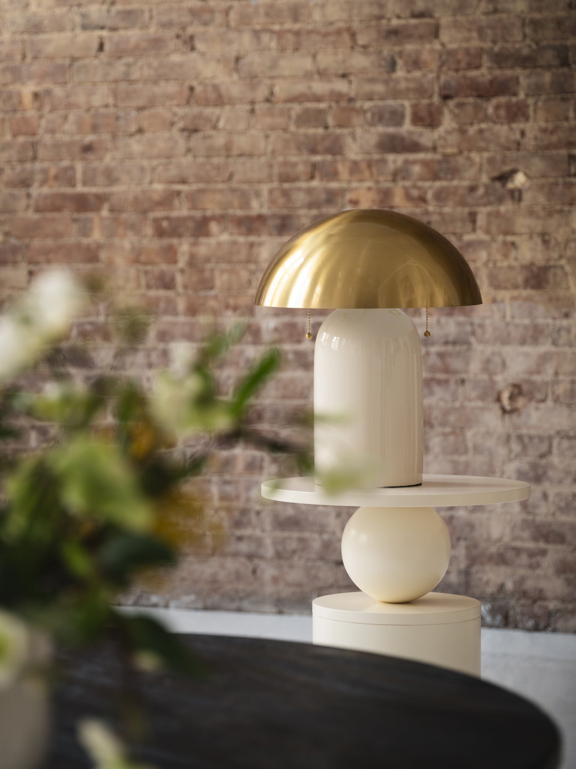 gaia table lamp