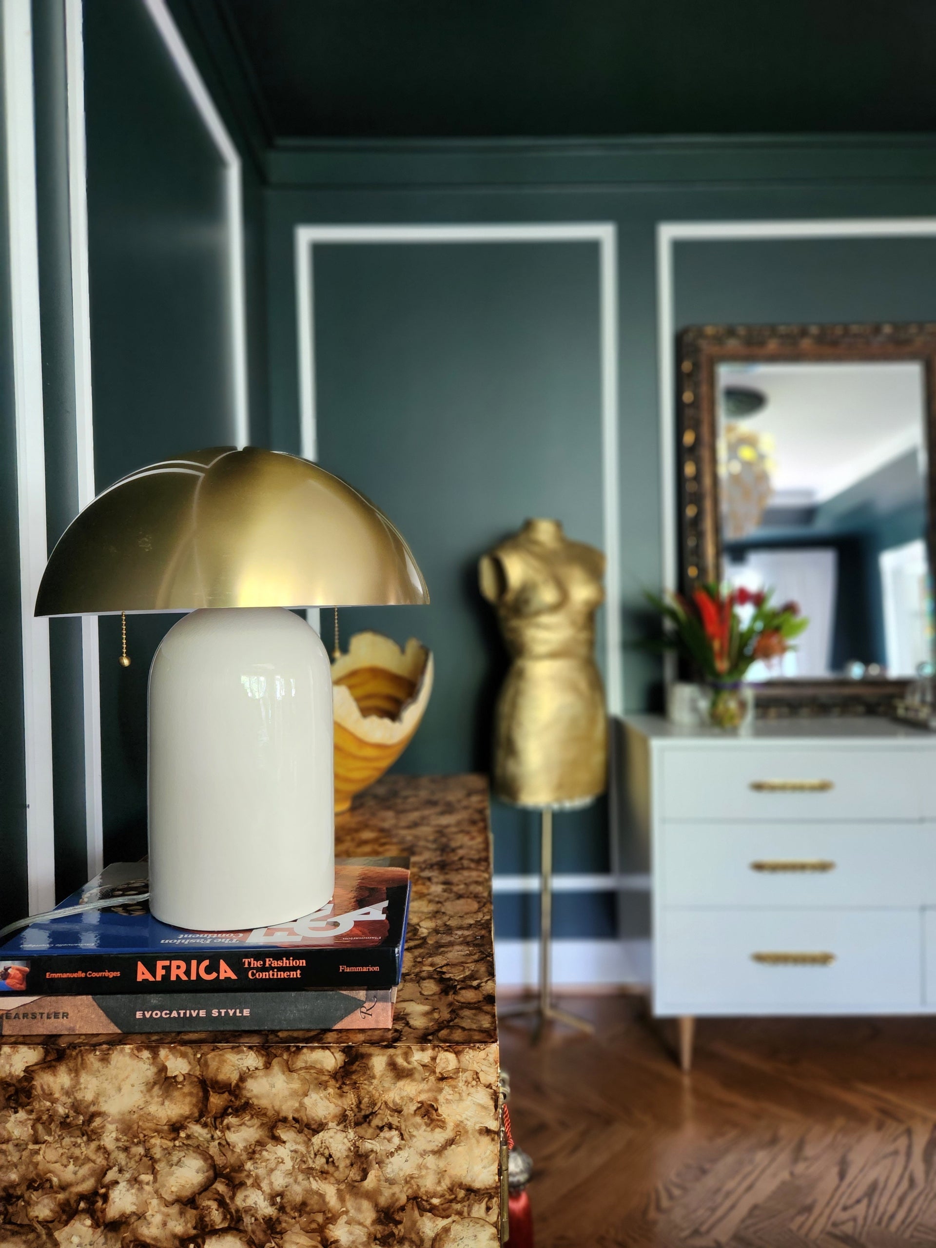 gaia table lamp