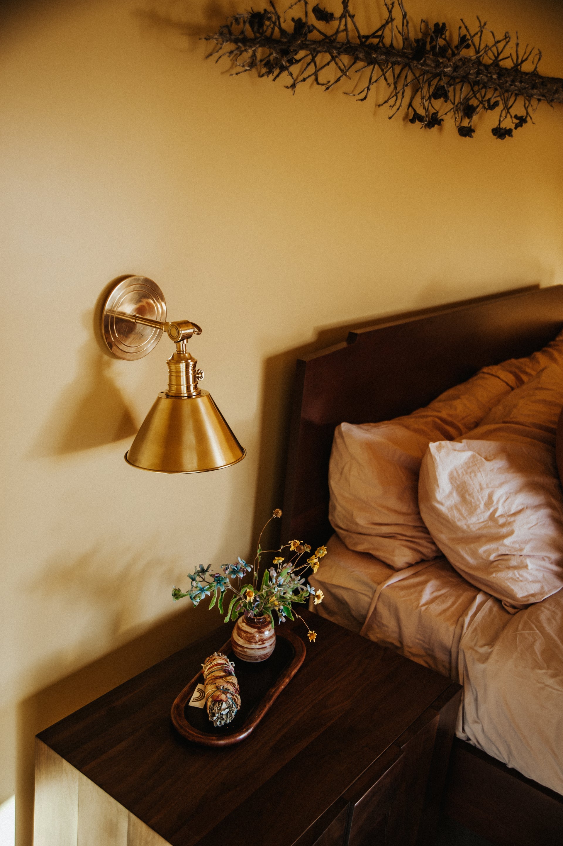 garden city wall sconce