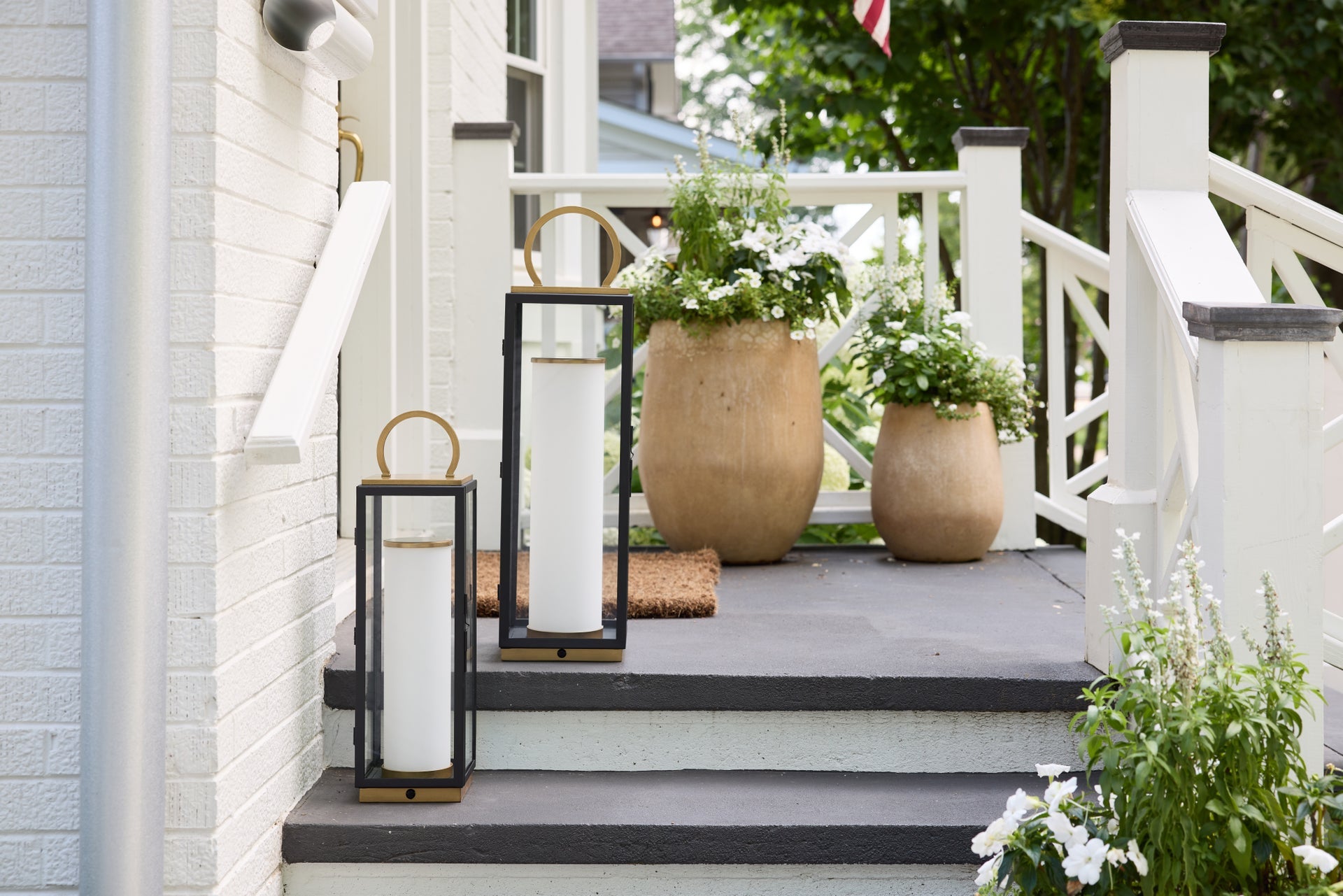 gareth exterior rechargeable table lamp