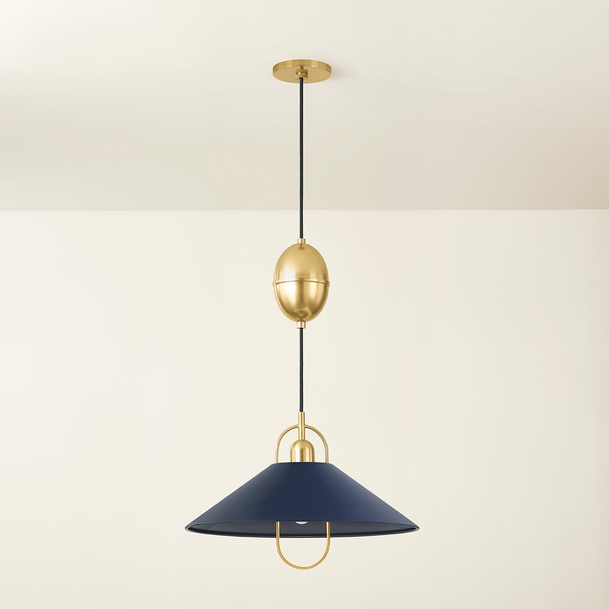 mariel pendant