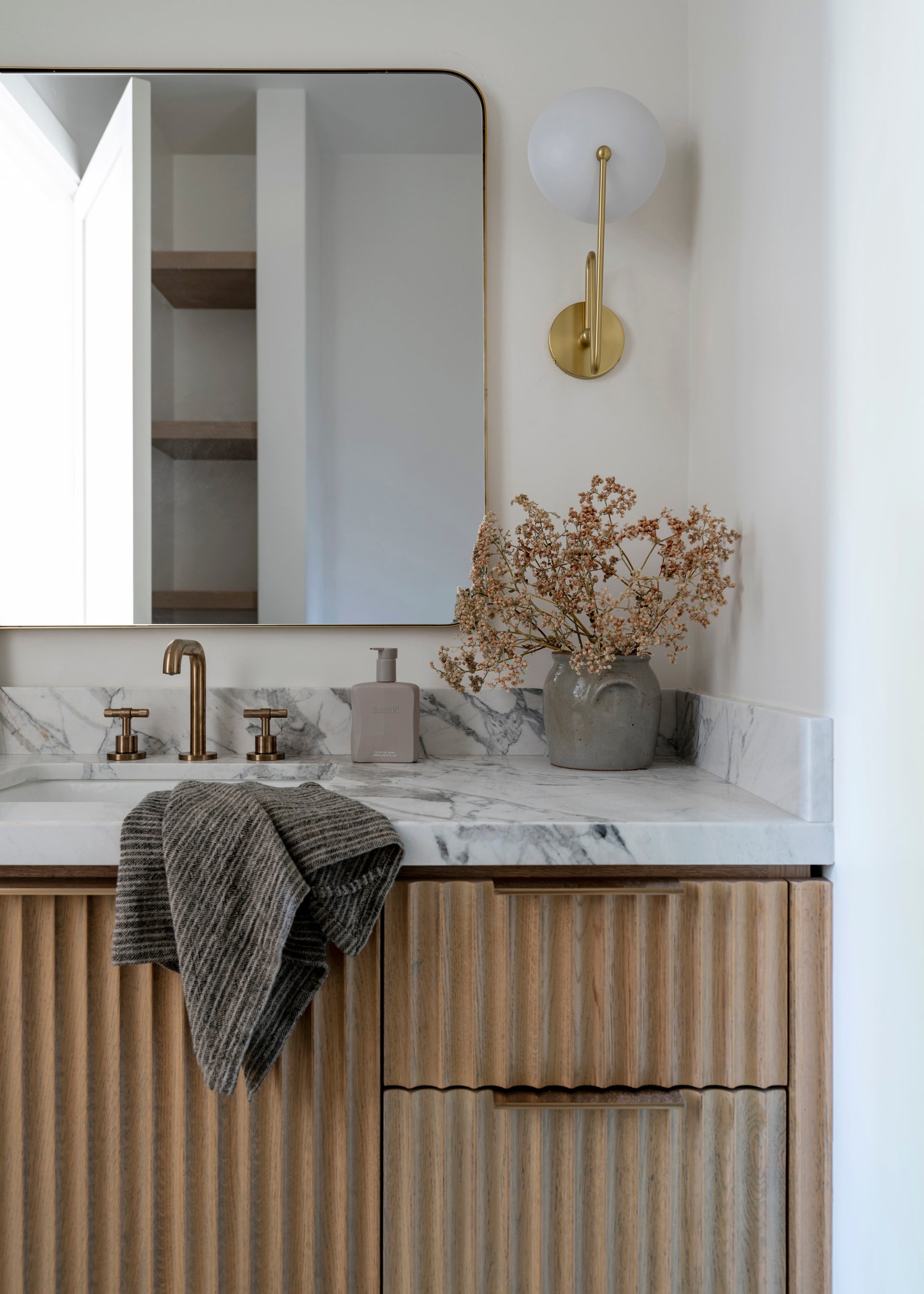 hattie wall sconce