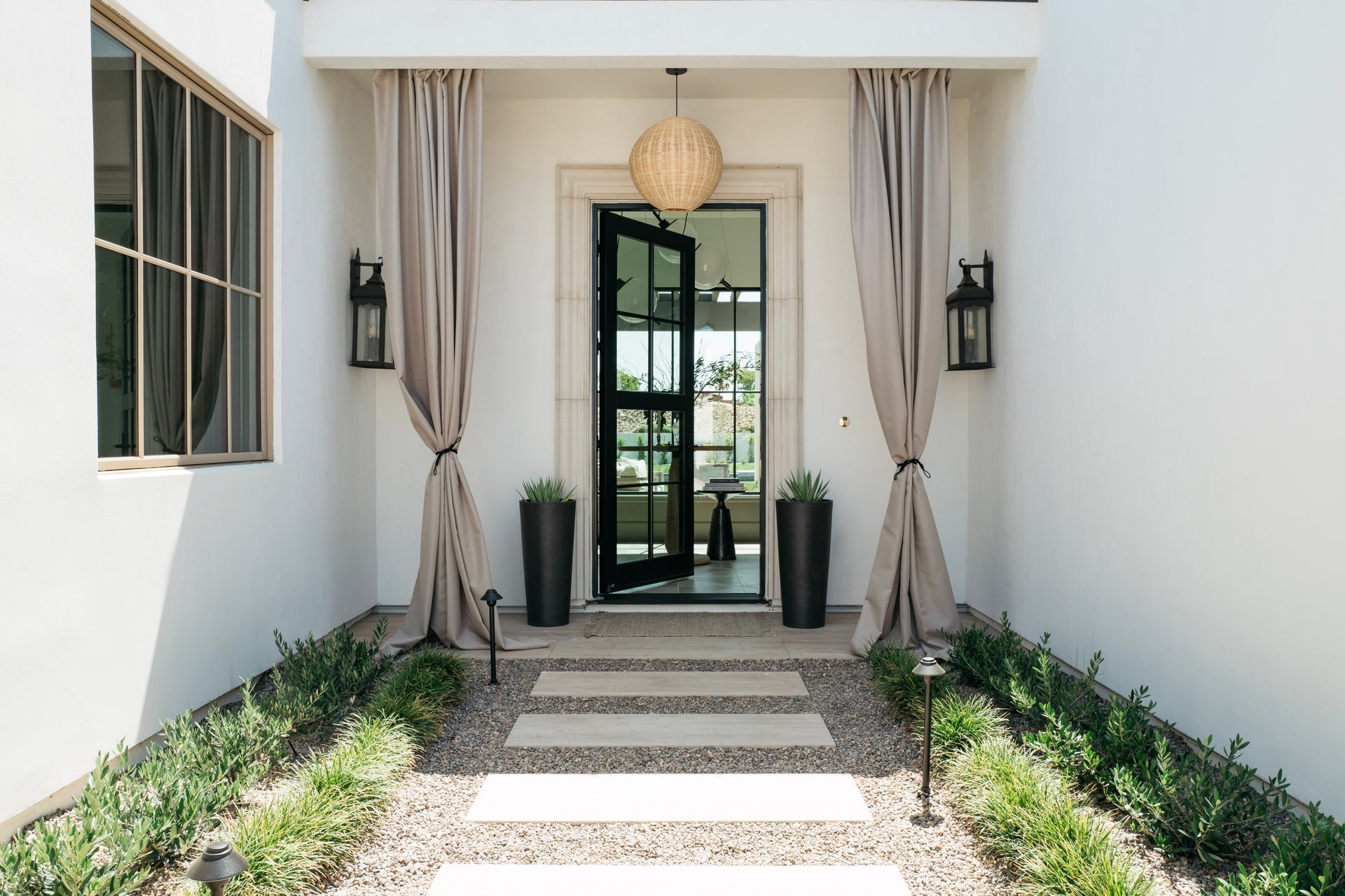 henry street exterior wall sconce