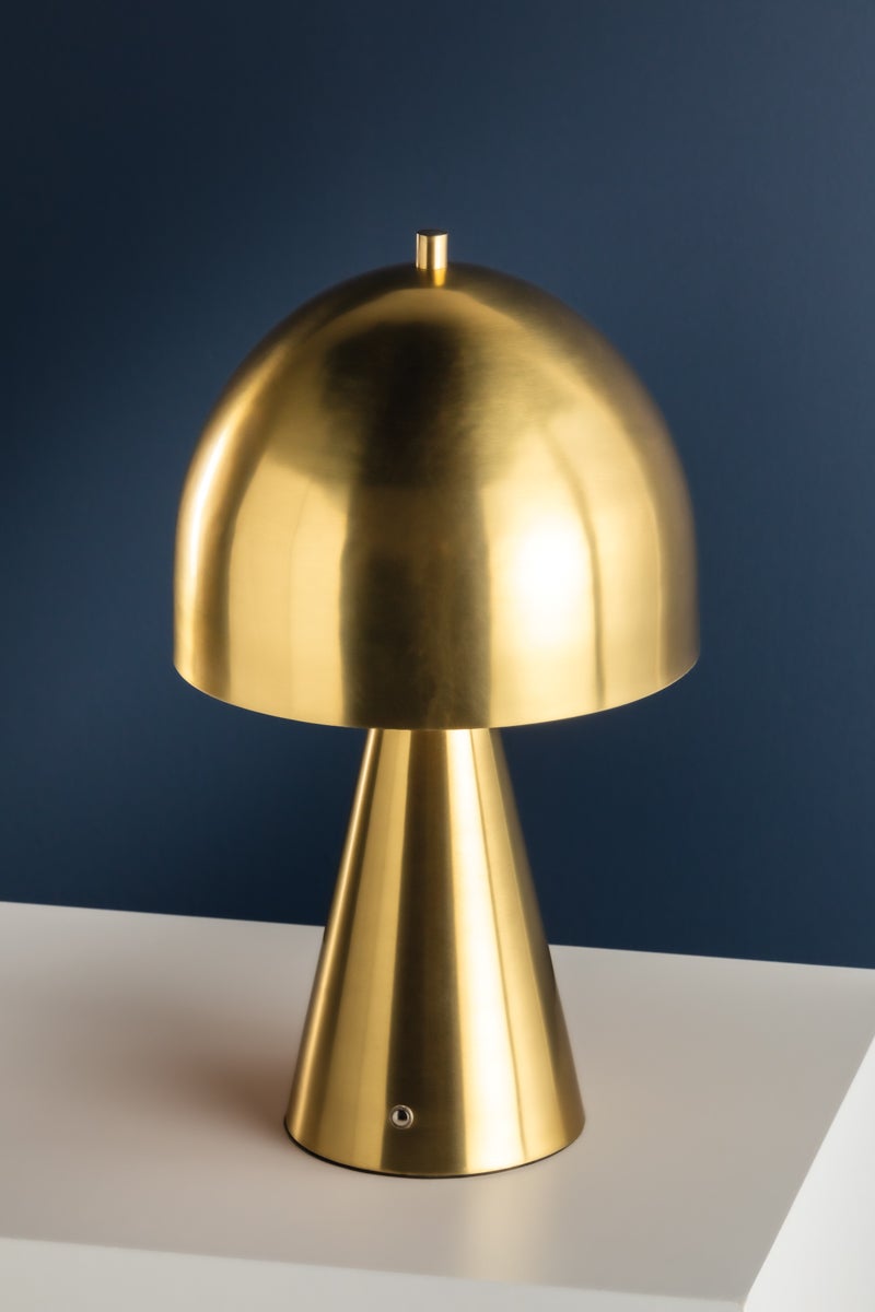 hopkinton rechargeable table lamp