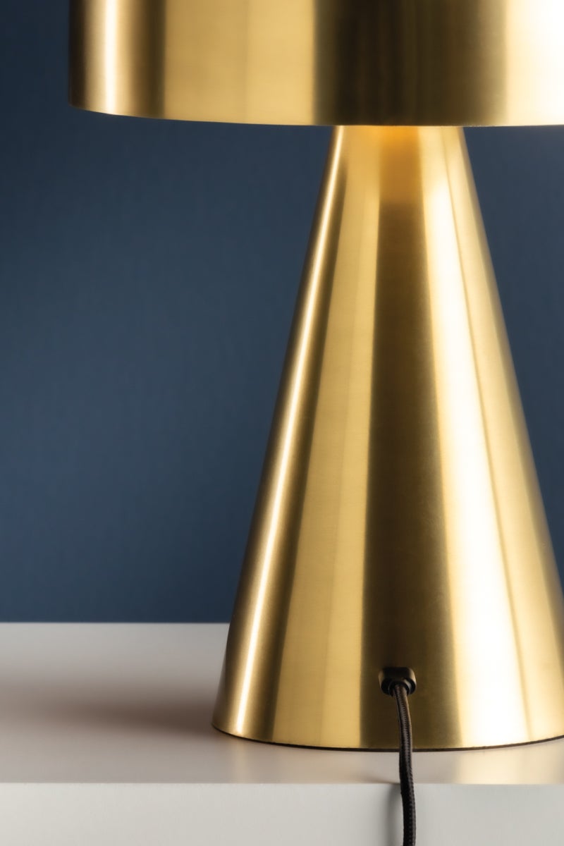 hopkinton rechargeable table lamp