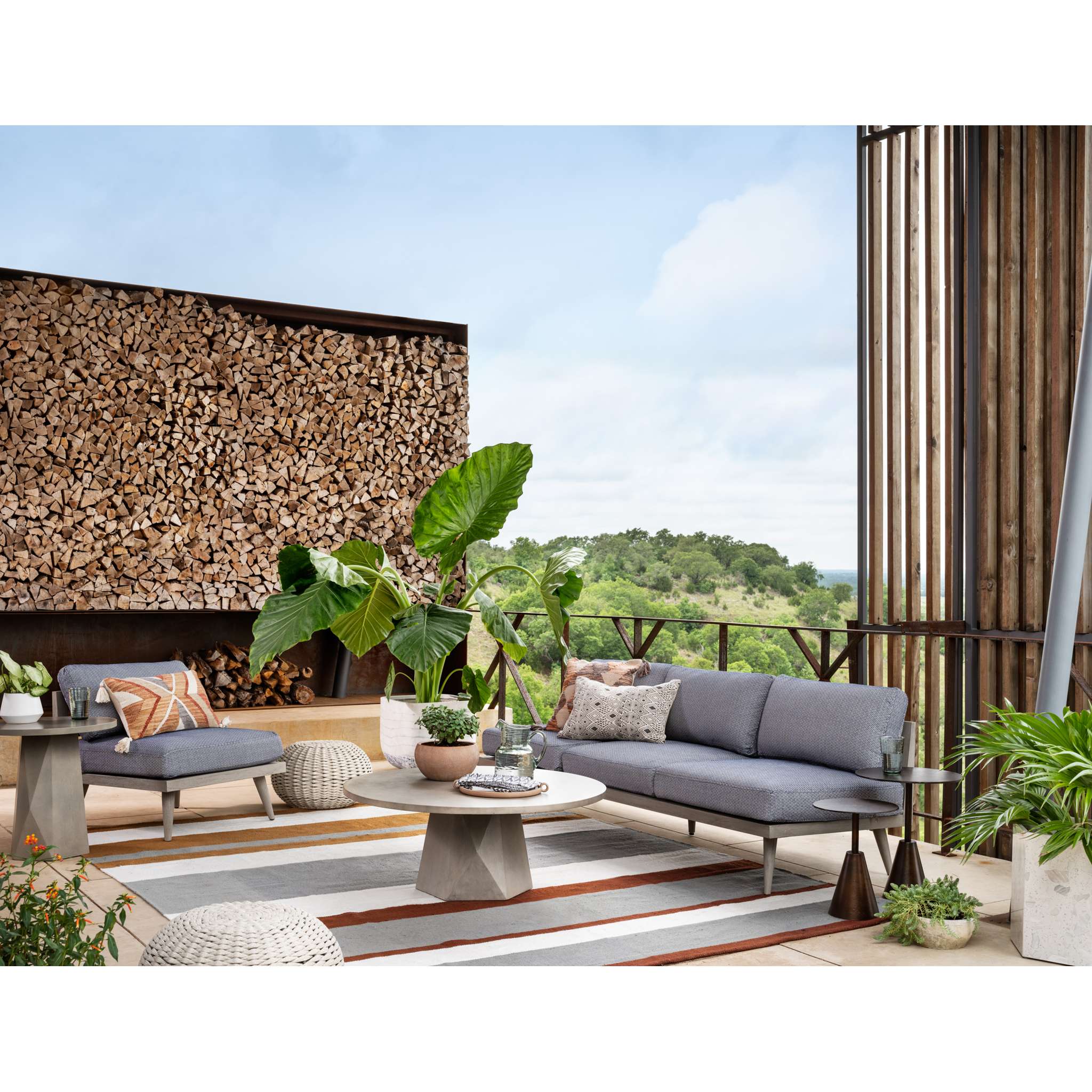 Frisco End Tables Set