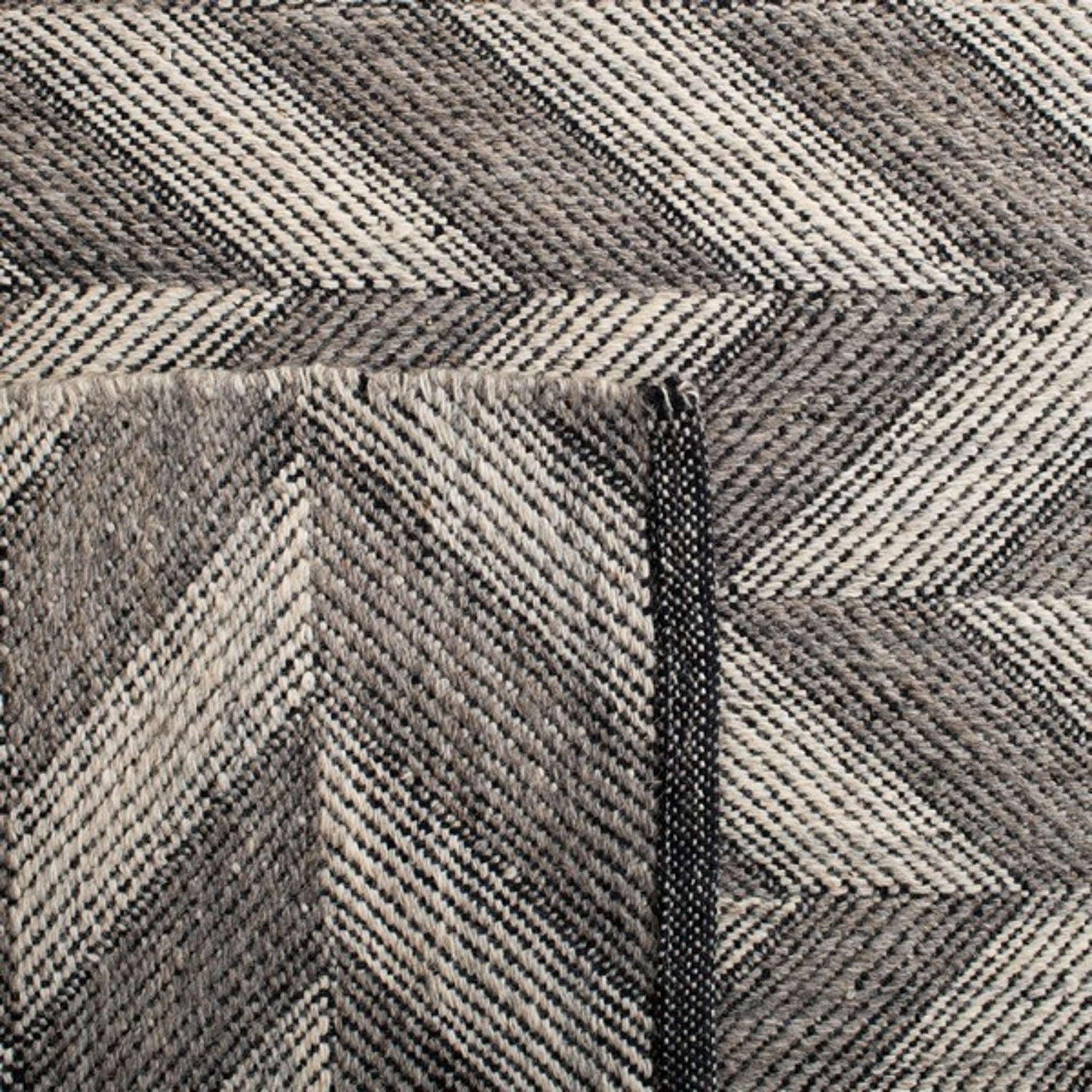 KILIM 730