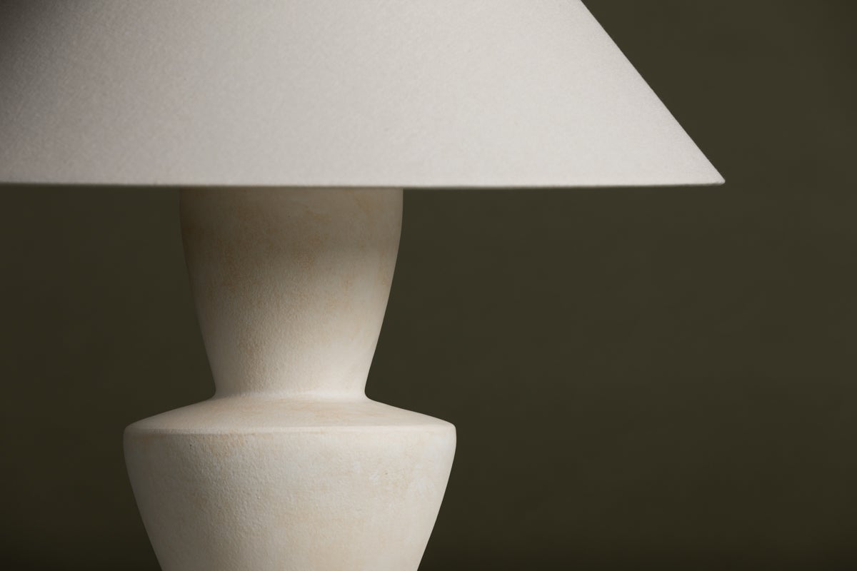 kamas table lamp