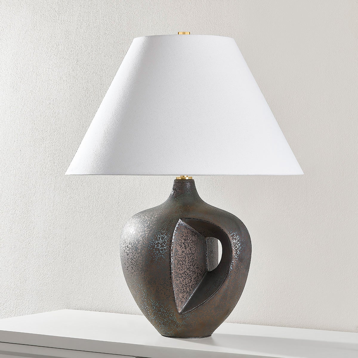 avenel table lamp
