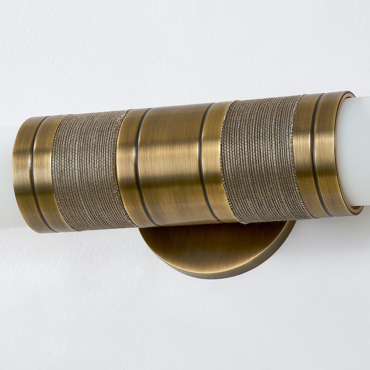 liam wall sconce