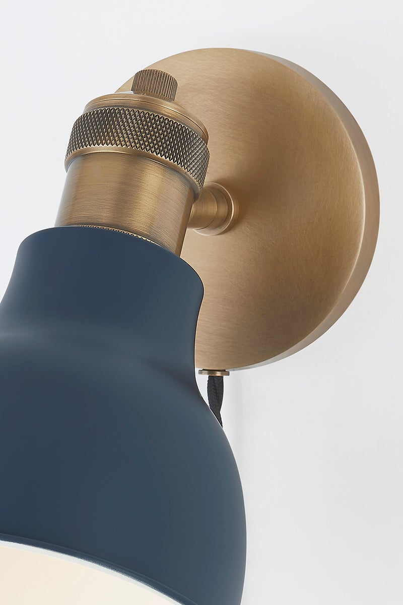 makin plug-in sconce