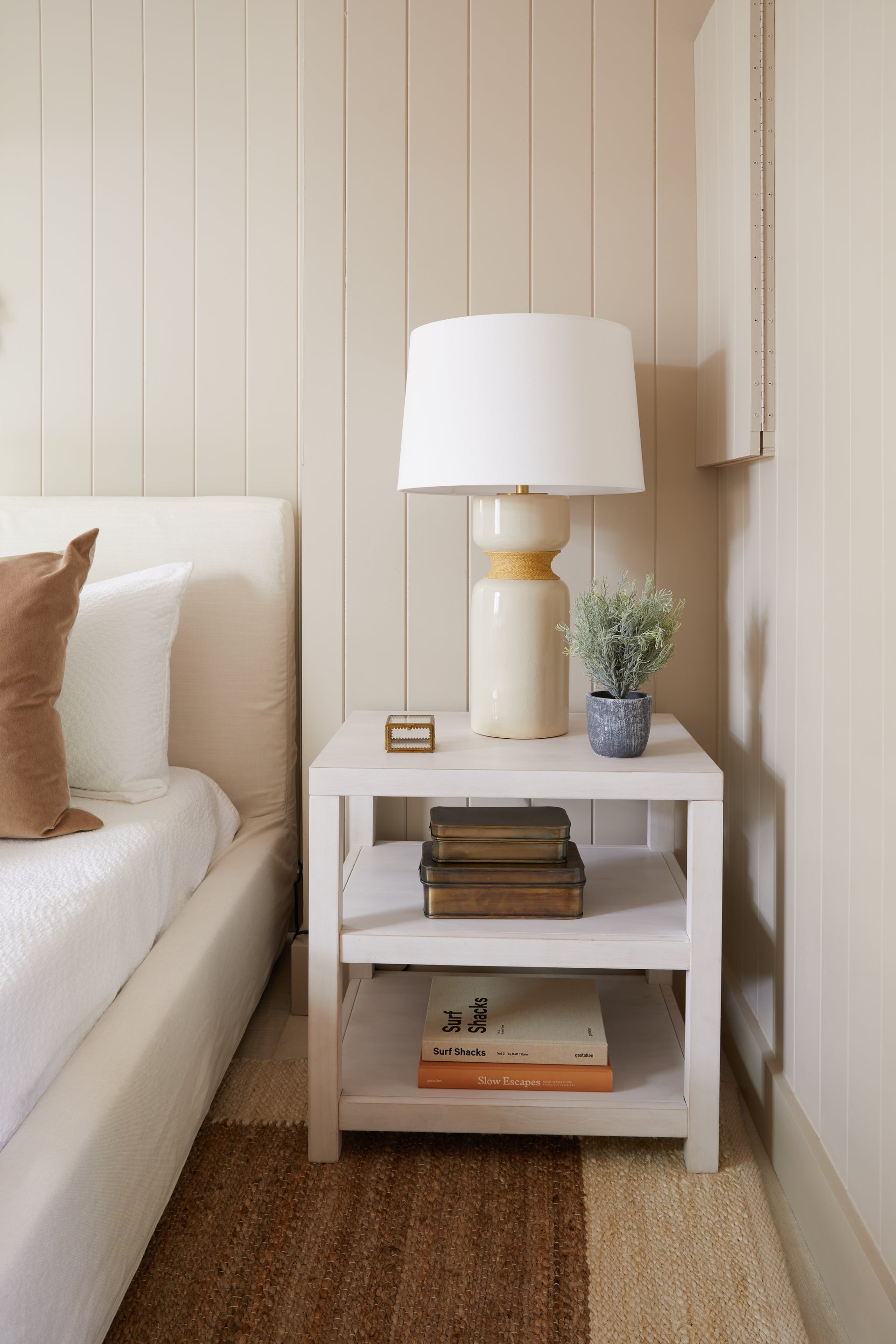 mindy table lamp