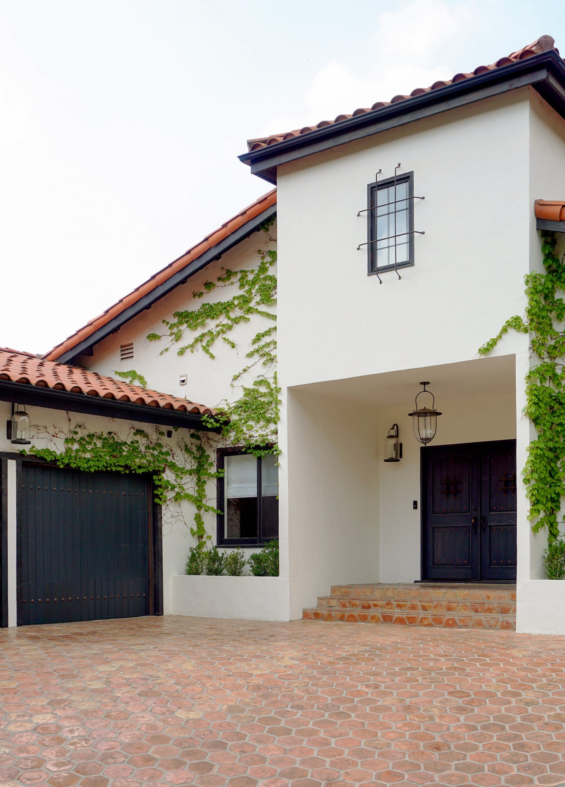 monterey county exterior pendant