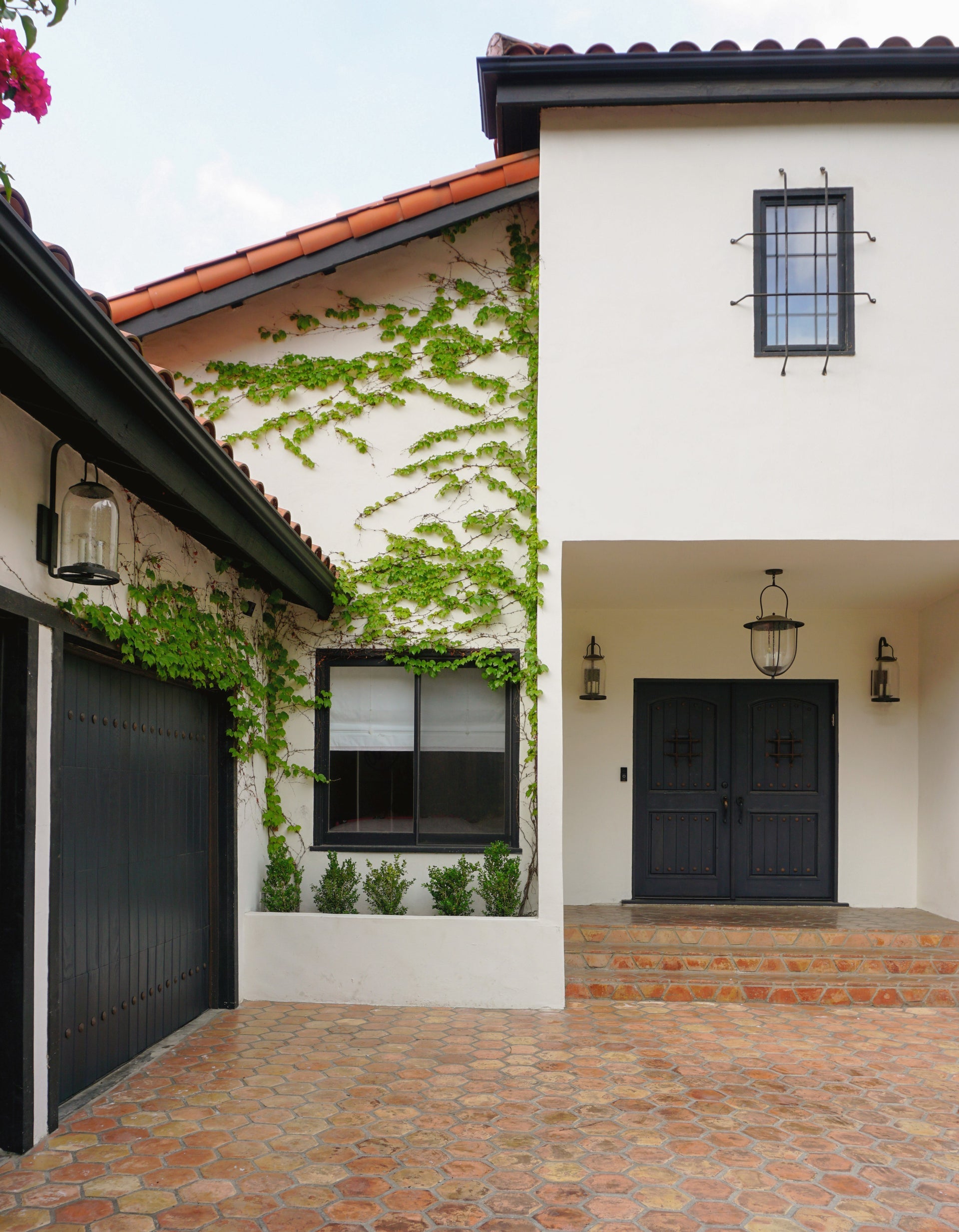 monterey county exterior pendant