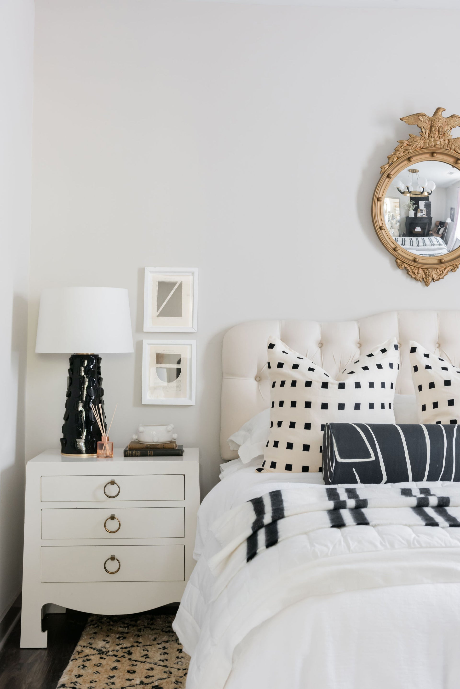 naomi table lamp